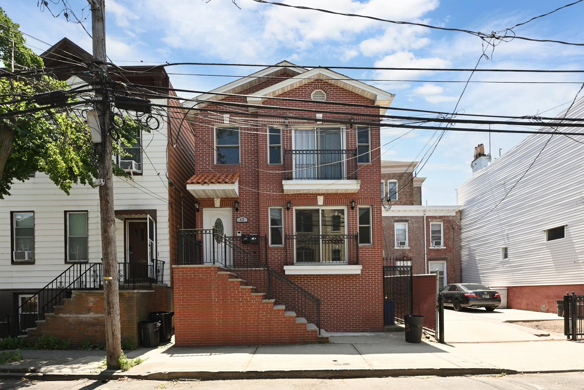 43 Manhattan Ave 1 Property Photo 32