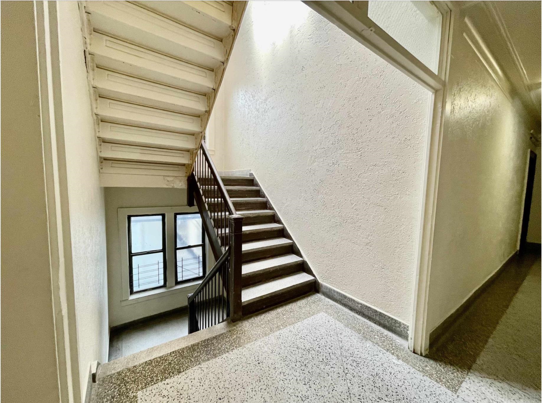 2 Noll Pl 14 Property Photo 7
