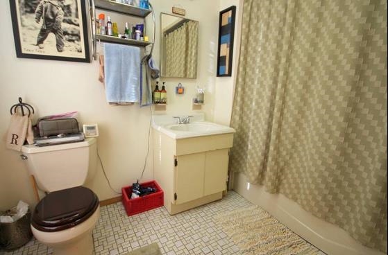 502 Washington St 1 Property Photo 6