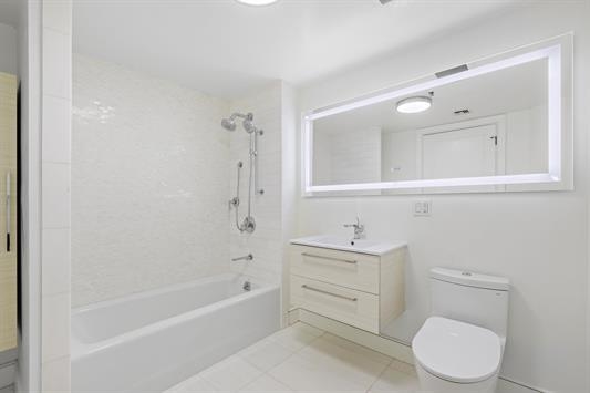 300 Communipaw Ave 310 Property Photo 10