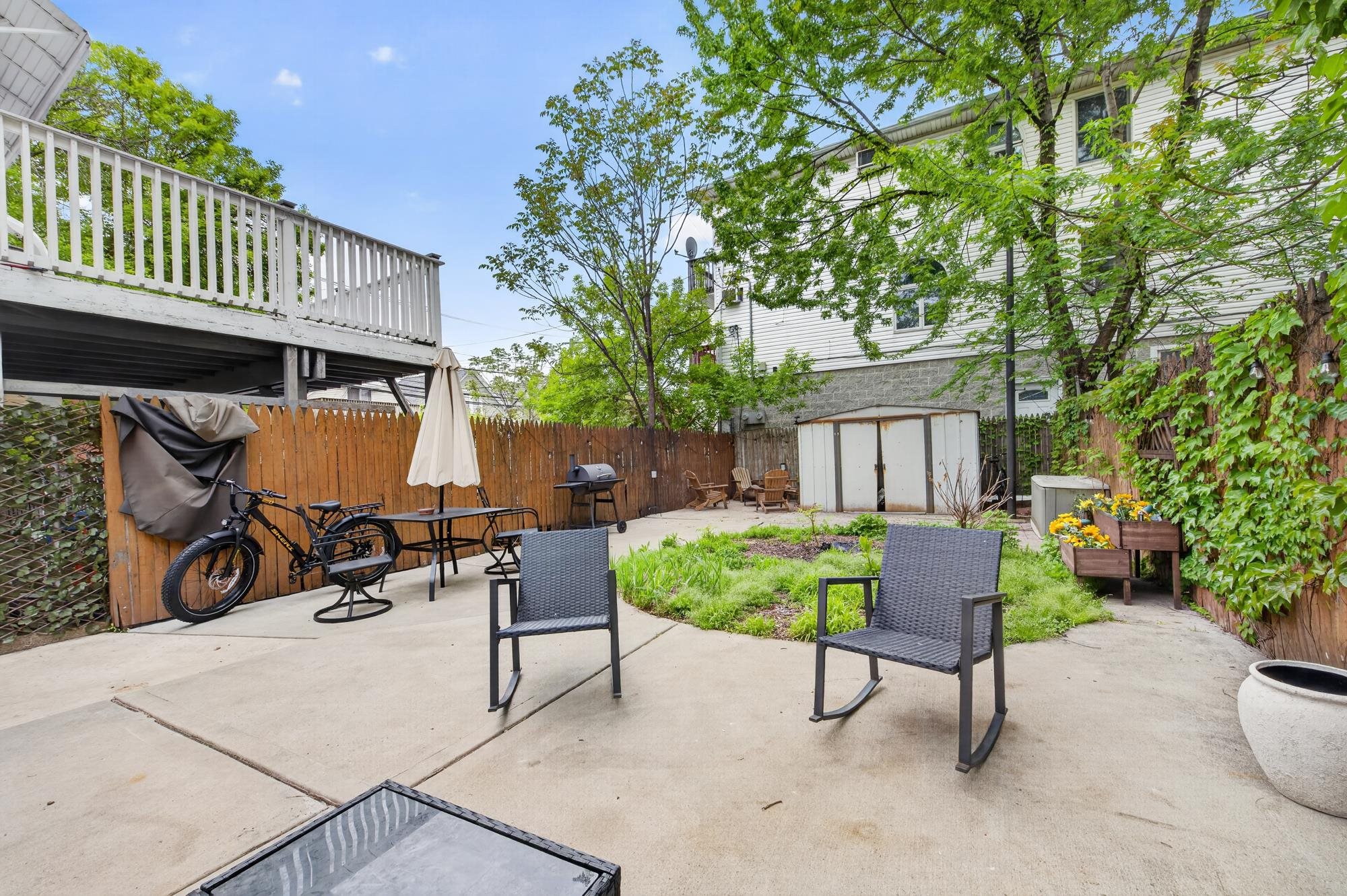 129 Avenue E Property Photo 19