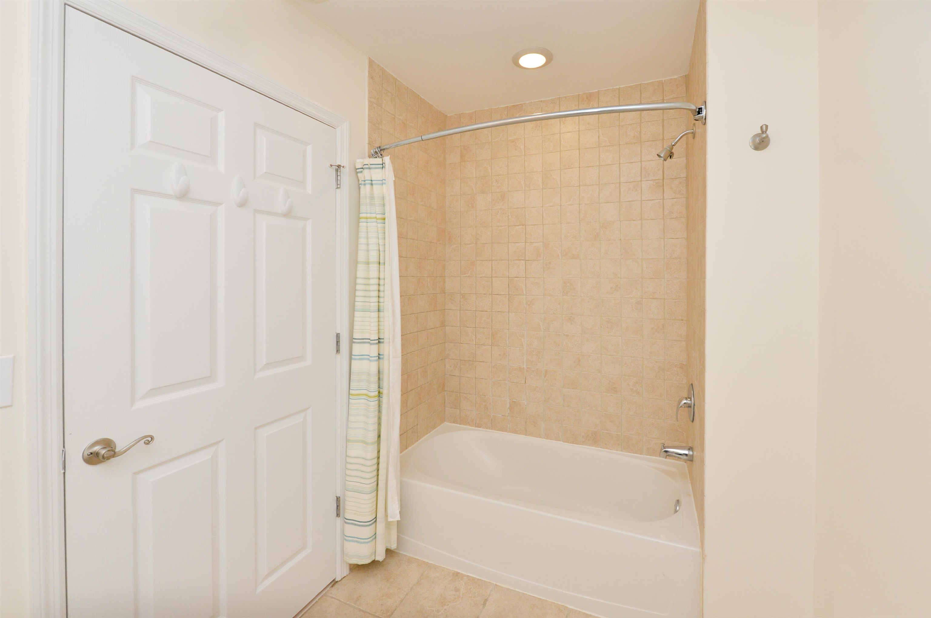 659 1st St 413 Property Photo 15