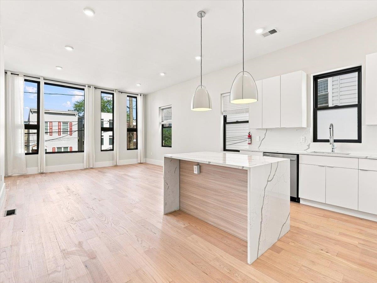 220 Freeman Ave 1 Property Photo 2