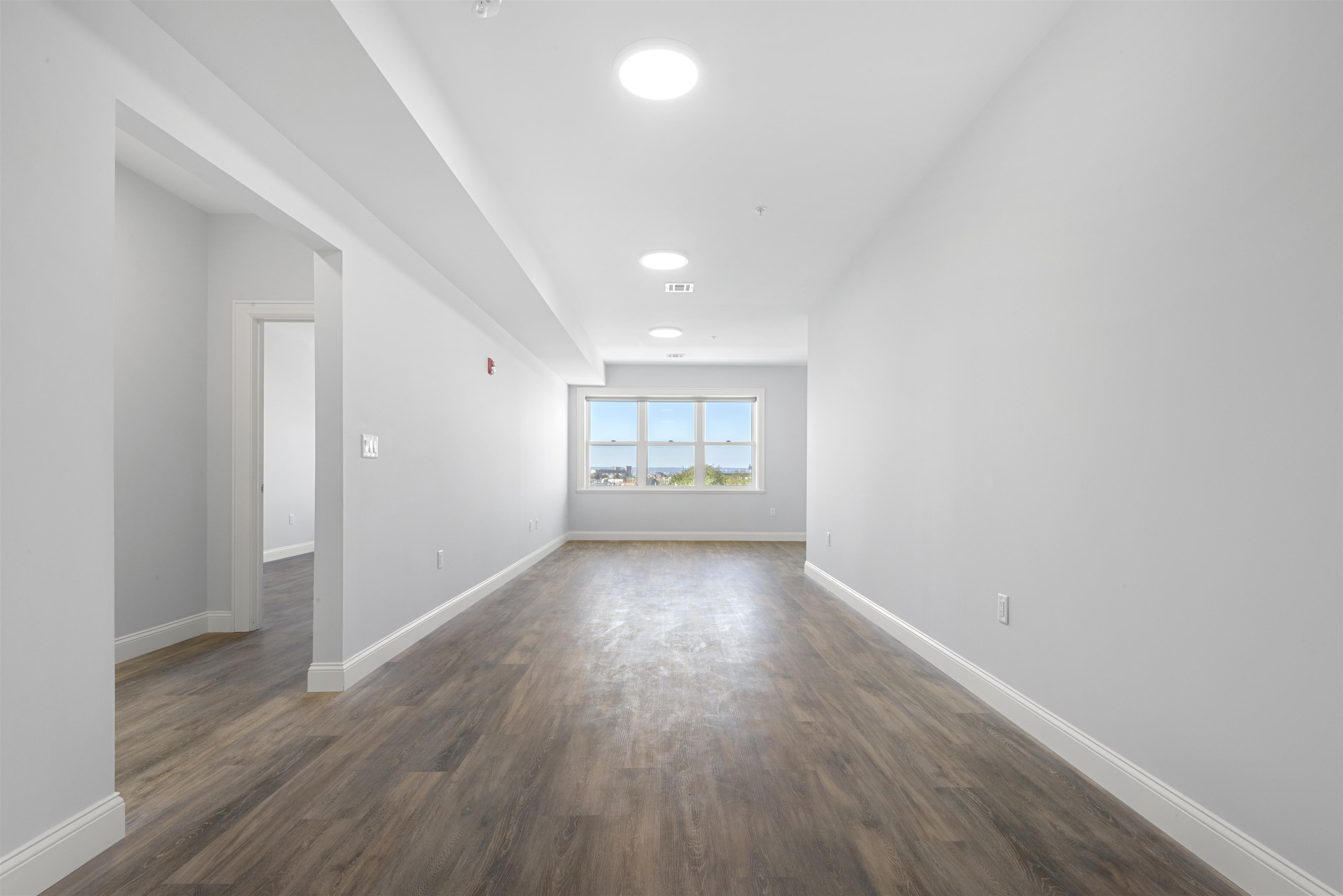305 West Side Ave 408 Property Photo 8