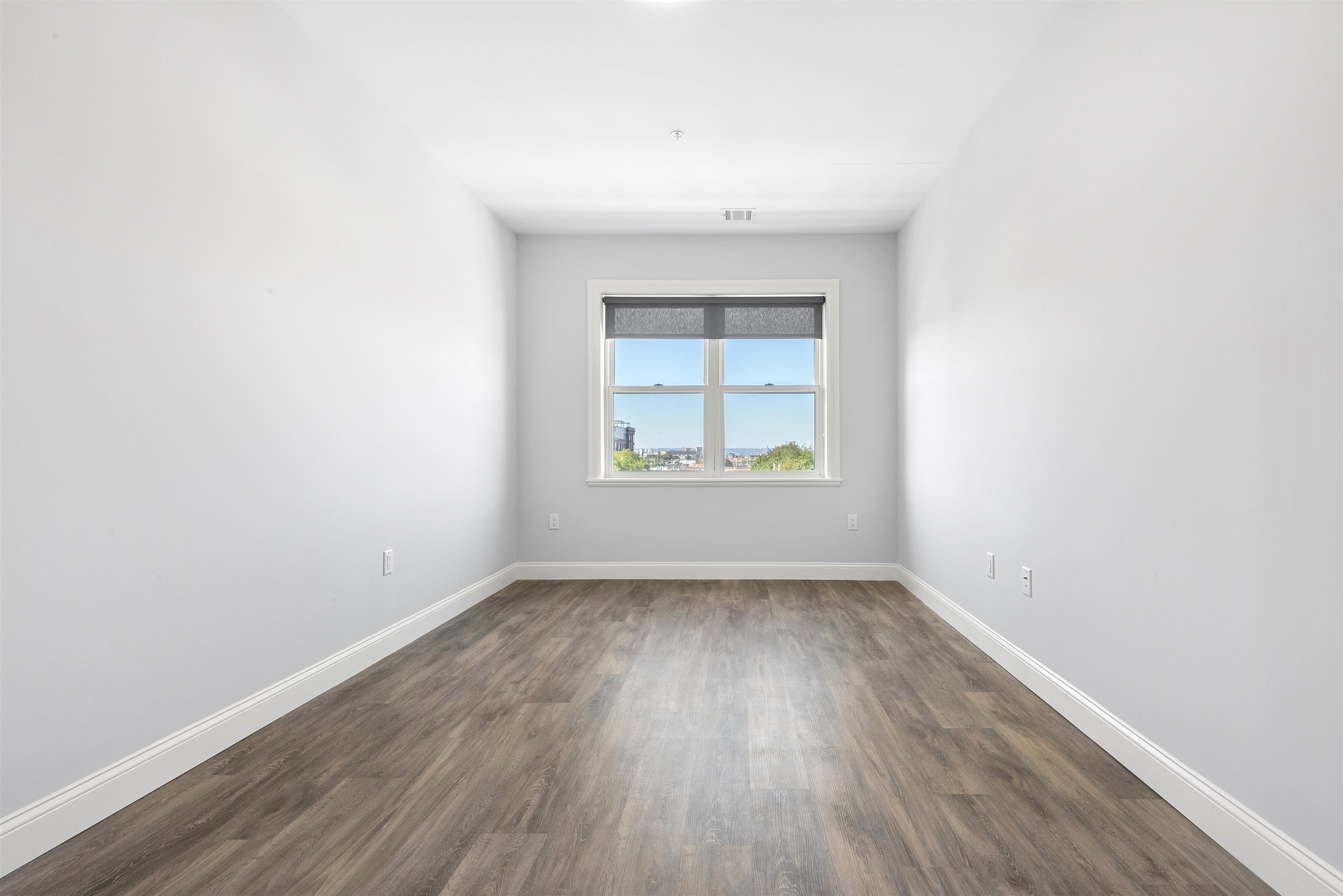 305 West Side Ave 408 Property Photo 10
