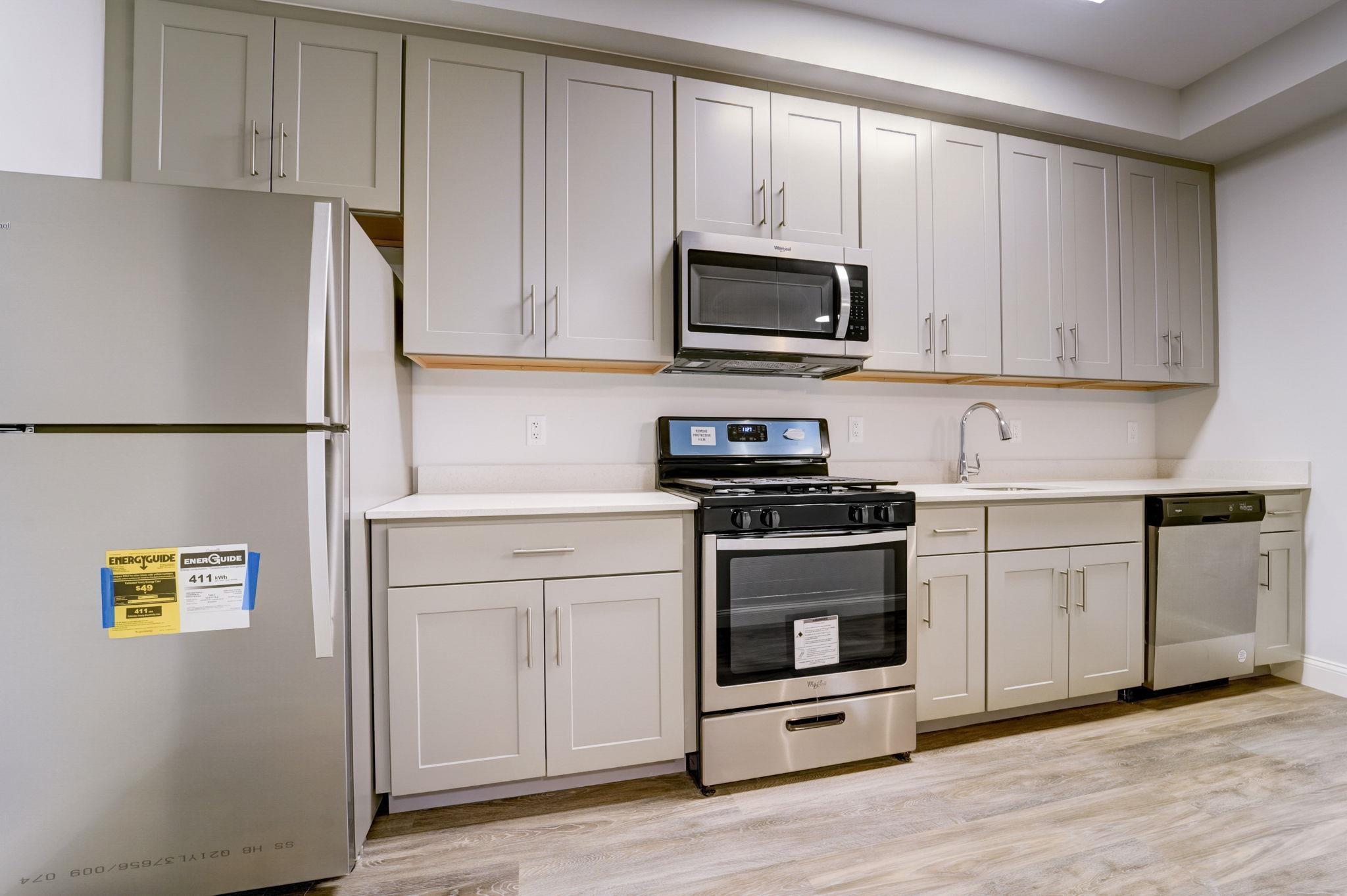 305 West Side Ave 401 Property Photo 5
