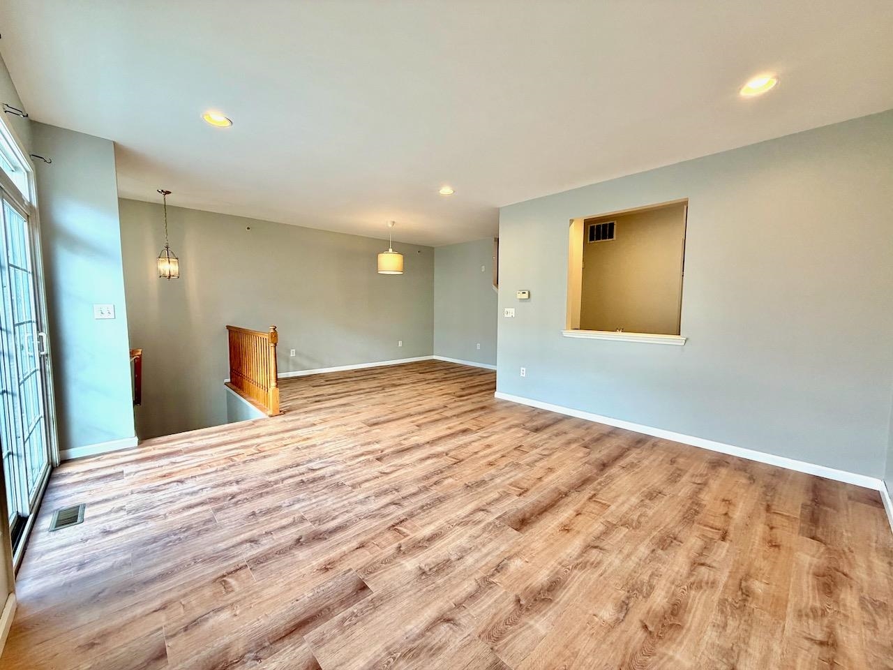 6 Mcmartin Ct Property Photo 3