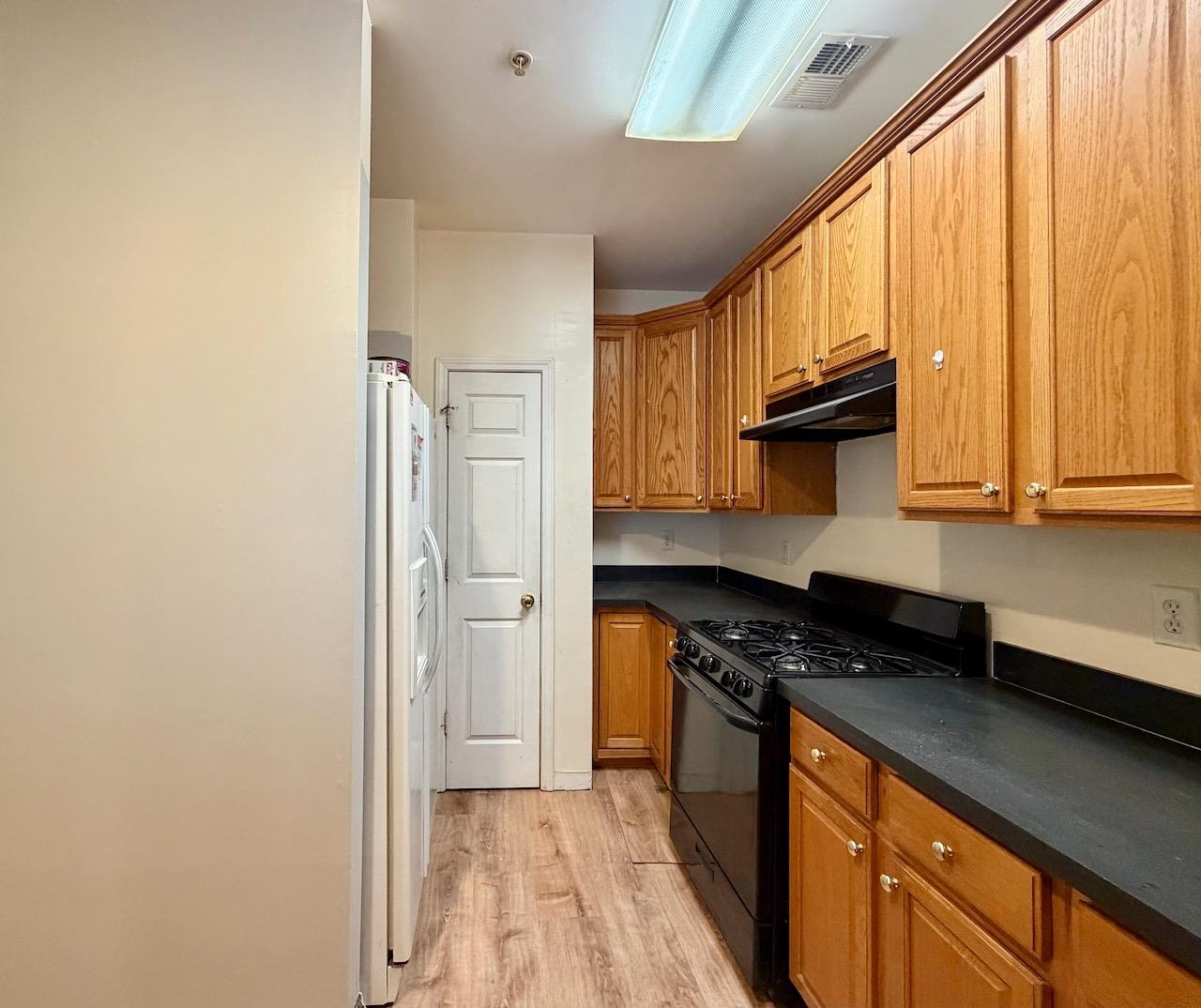 6 Mcmartin Ct Property Photo 8