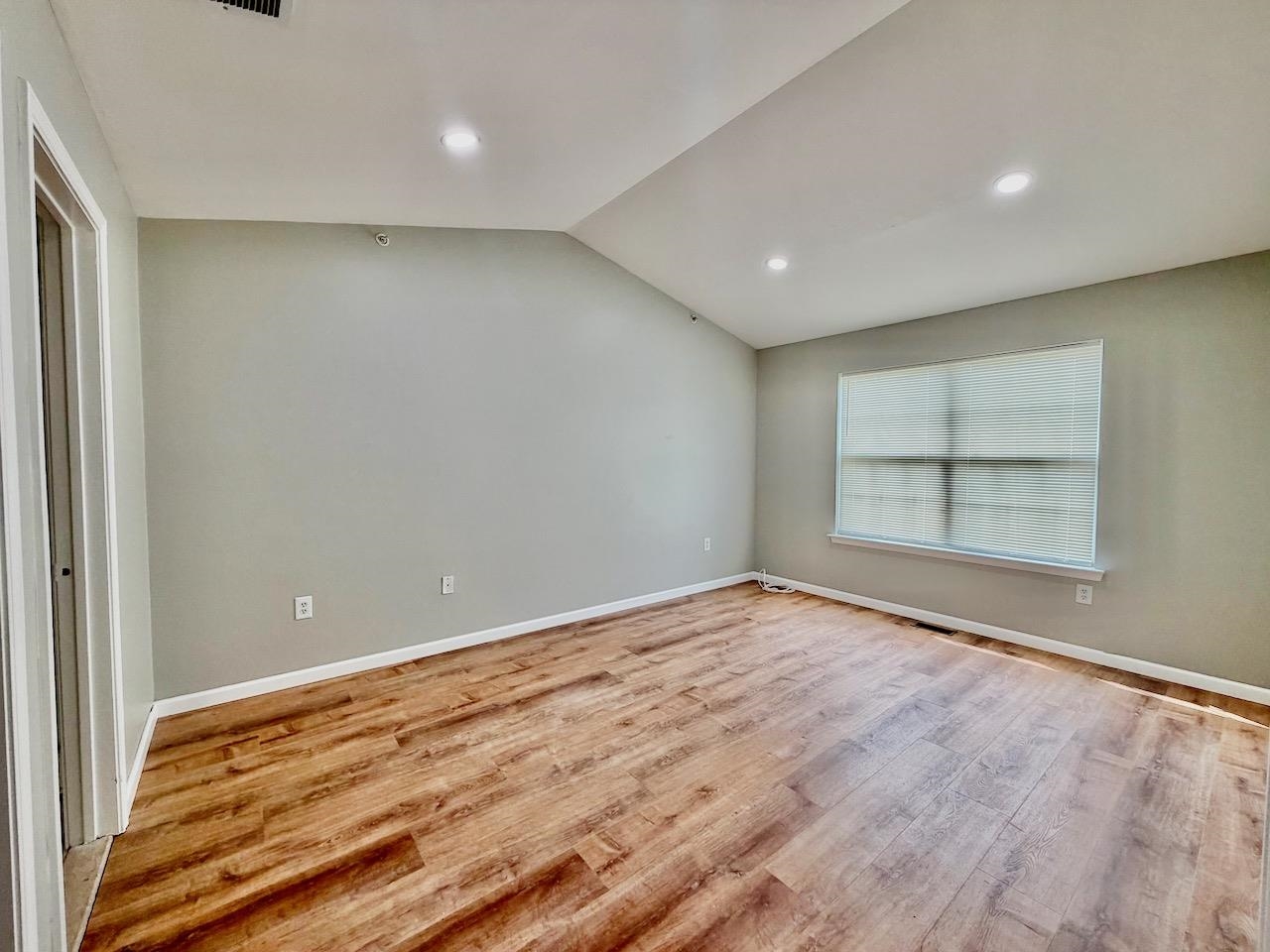 6 Mcmartin Ct Property Photo 11