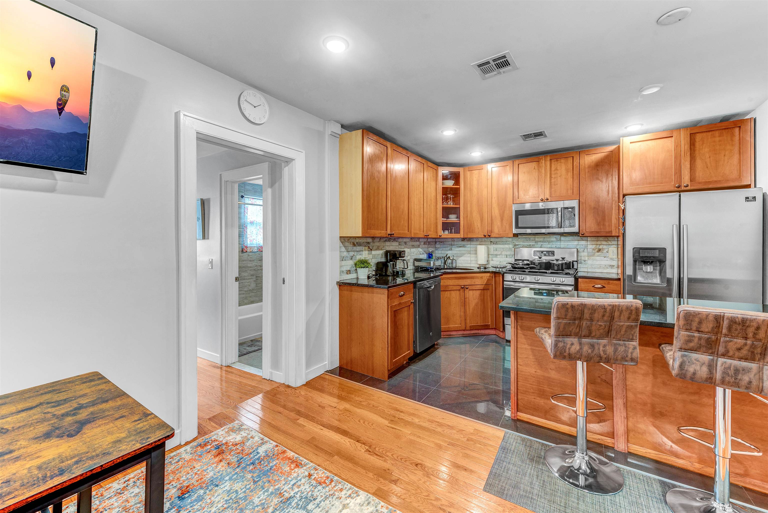 5218 Park Ave Property Photo 3