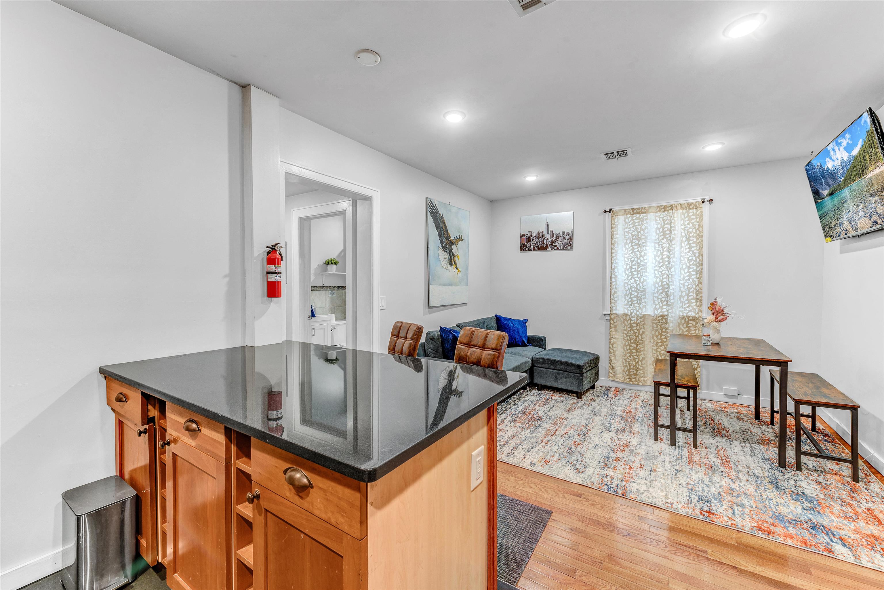5218 Park Ave Property Photo 4
