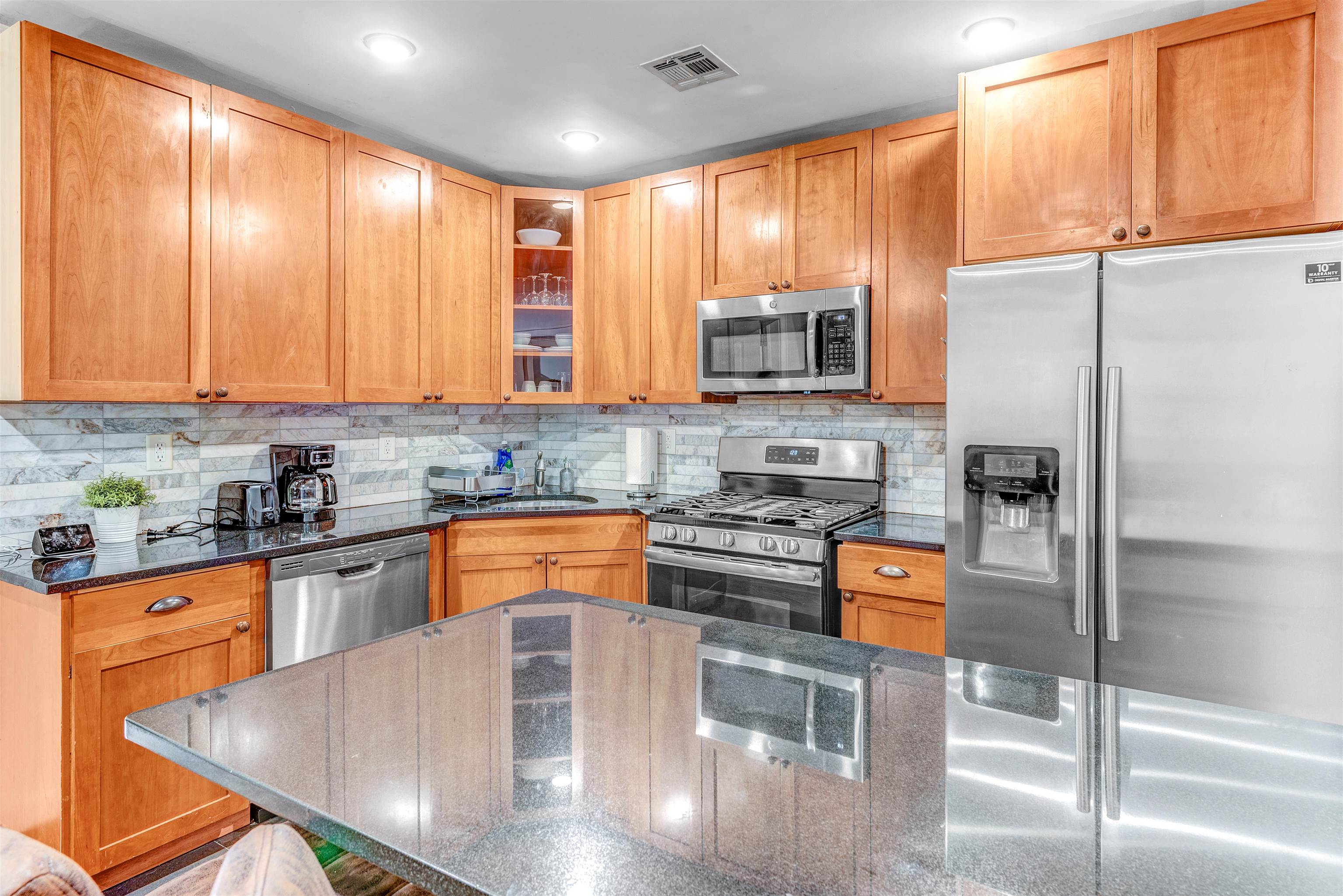 5218 Park Ave Property Photo 8