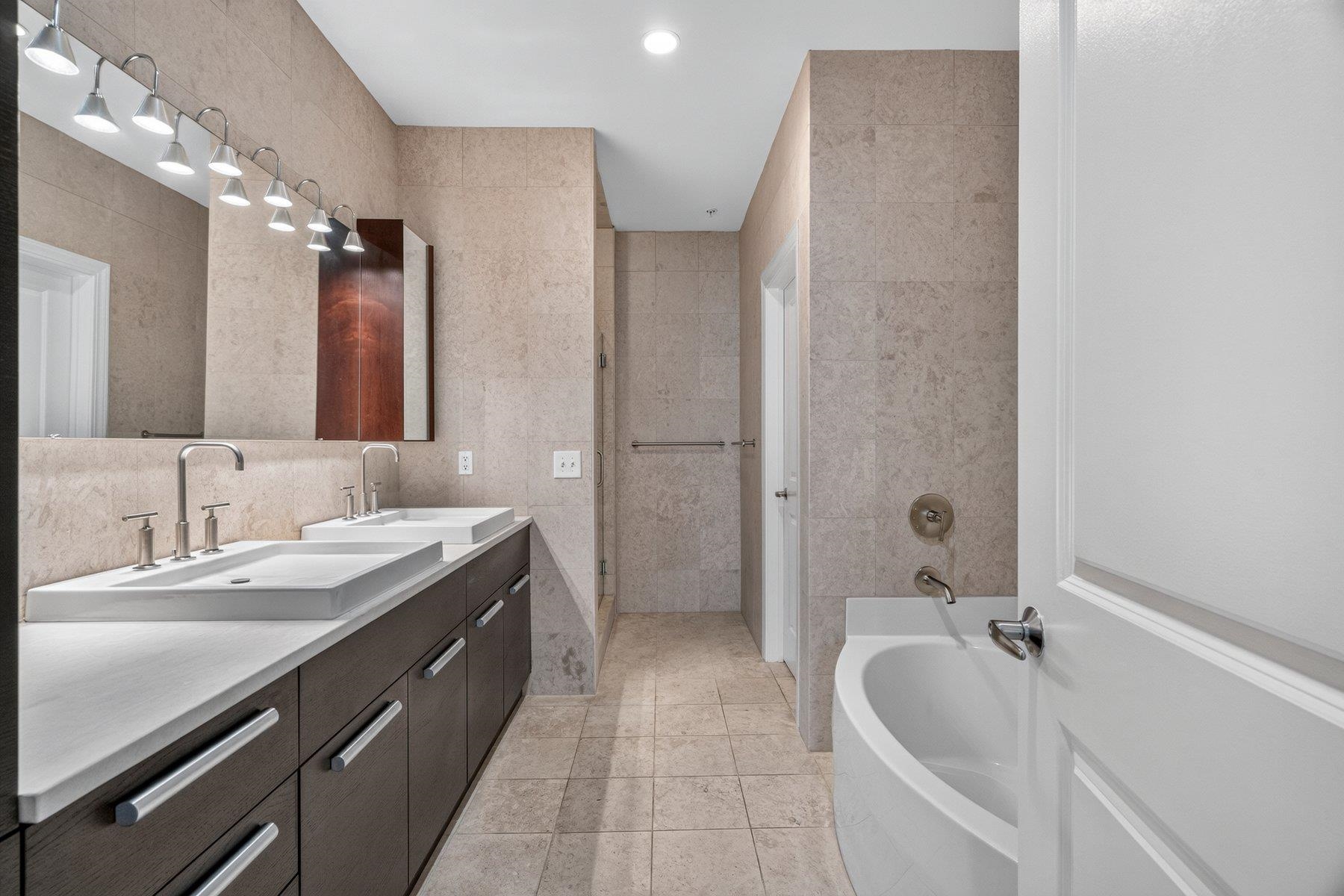 20 Avenue At Port Imperial #233/ 235 Property Photo 13