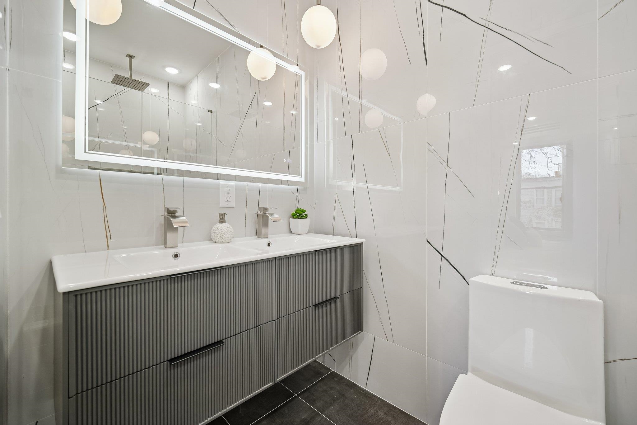 85 Bleecker St 2 Property Photo 30