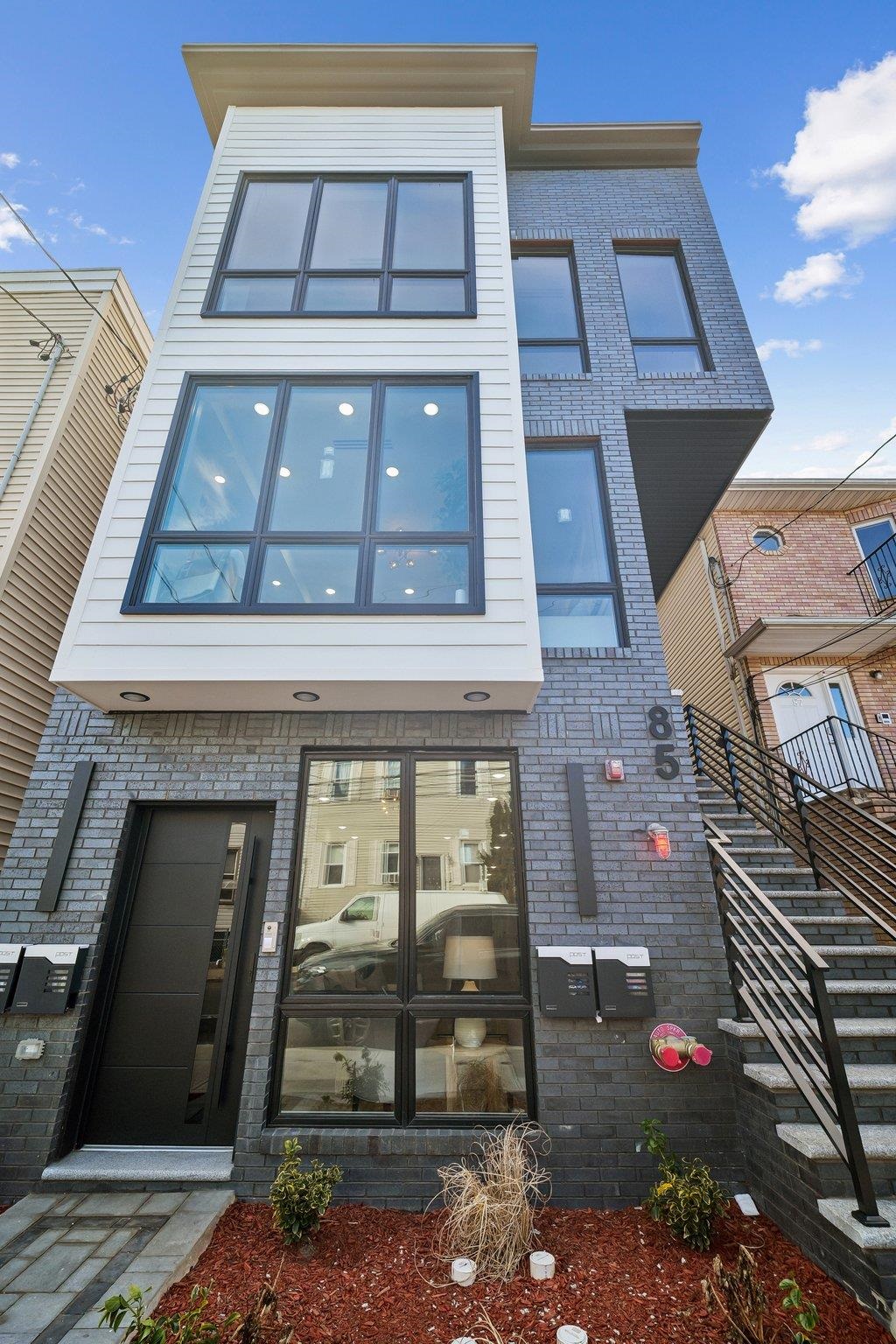 85 Bleecker St 2 Property Photo 38