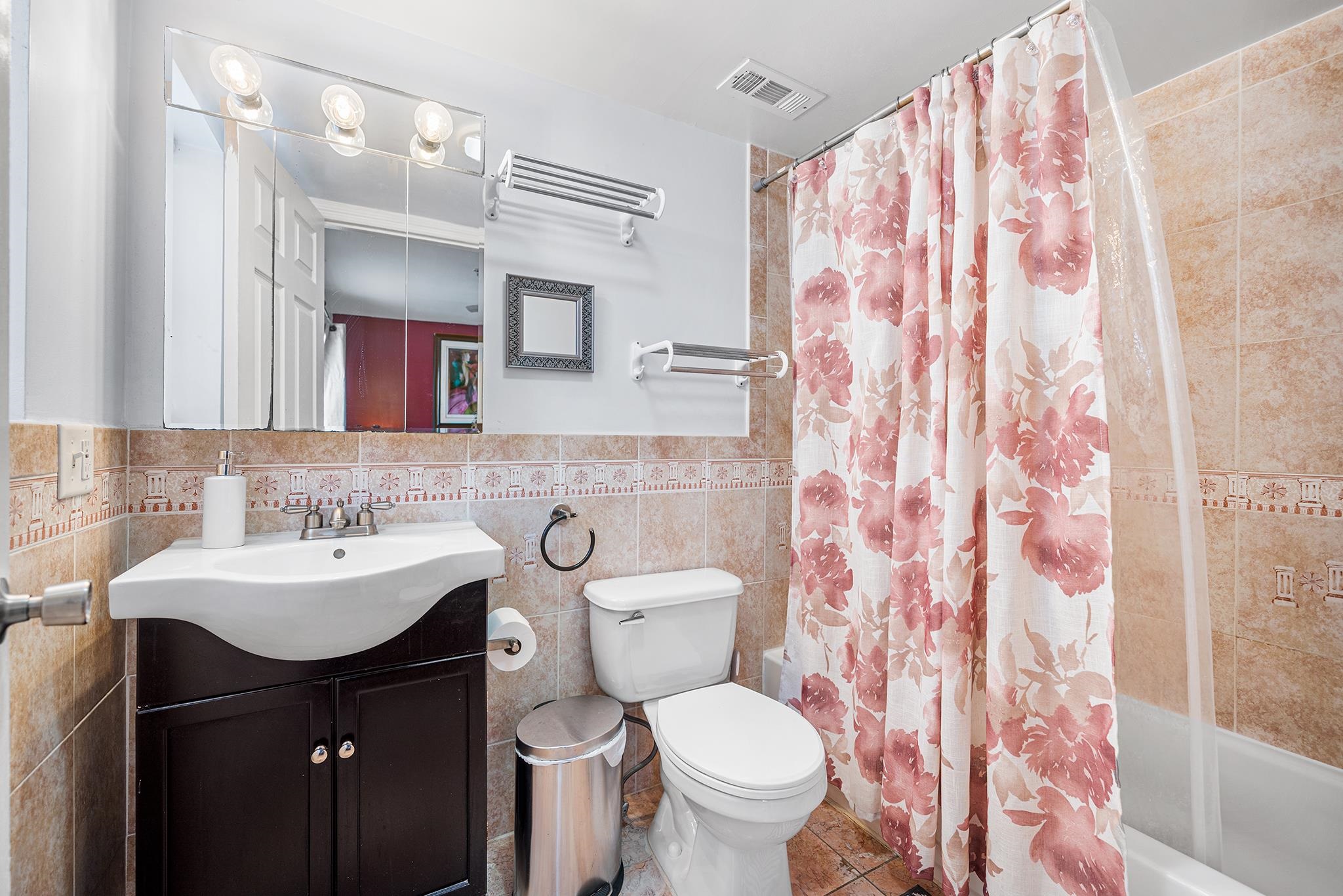 416 2nd St 2 Property Photo 12