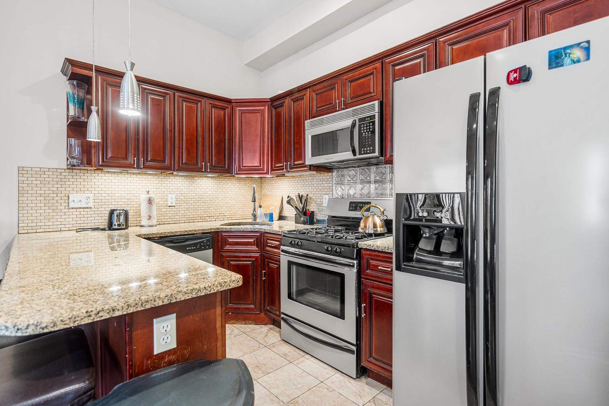 416 2nd St 3 Property Photo 14
