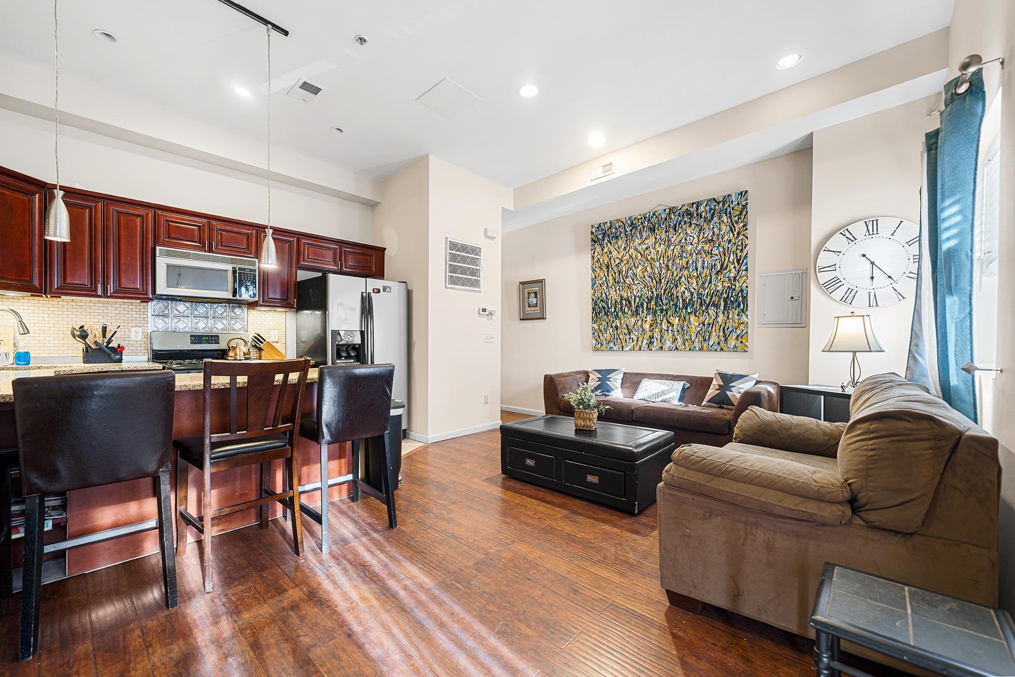 416 2nd St 3 Property Photo 19