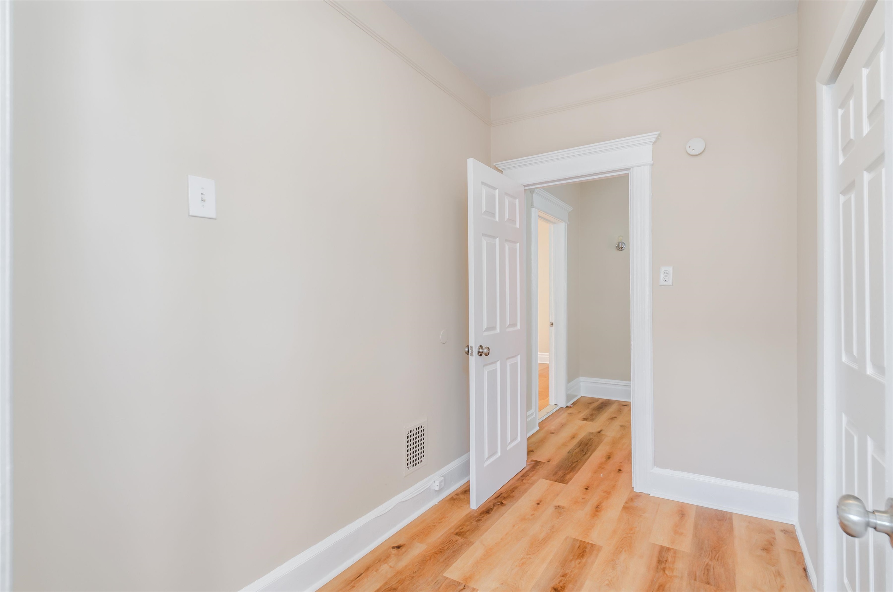 124 West 54th St 2 Property Photo 6