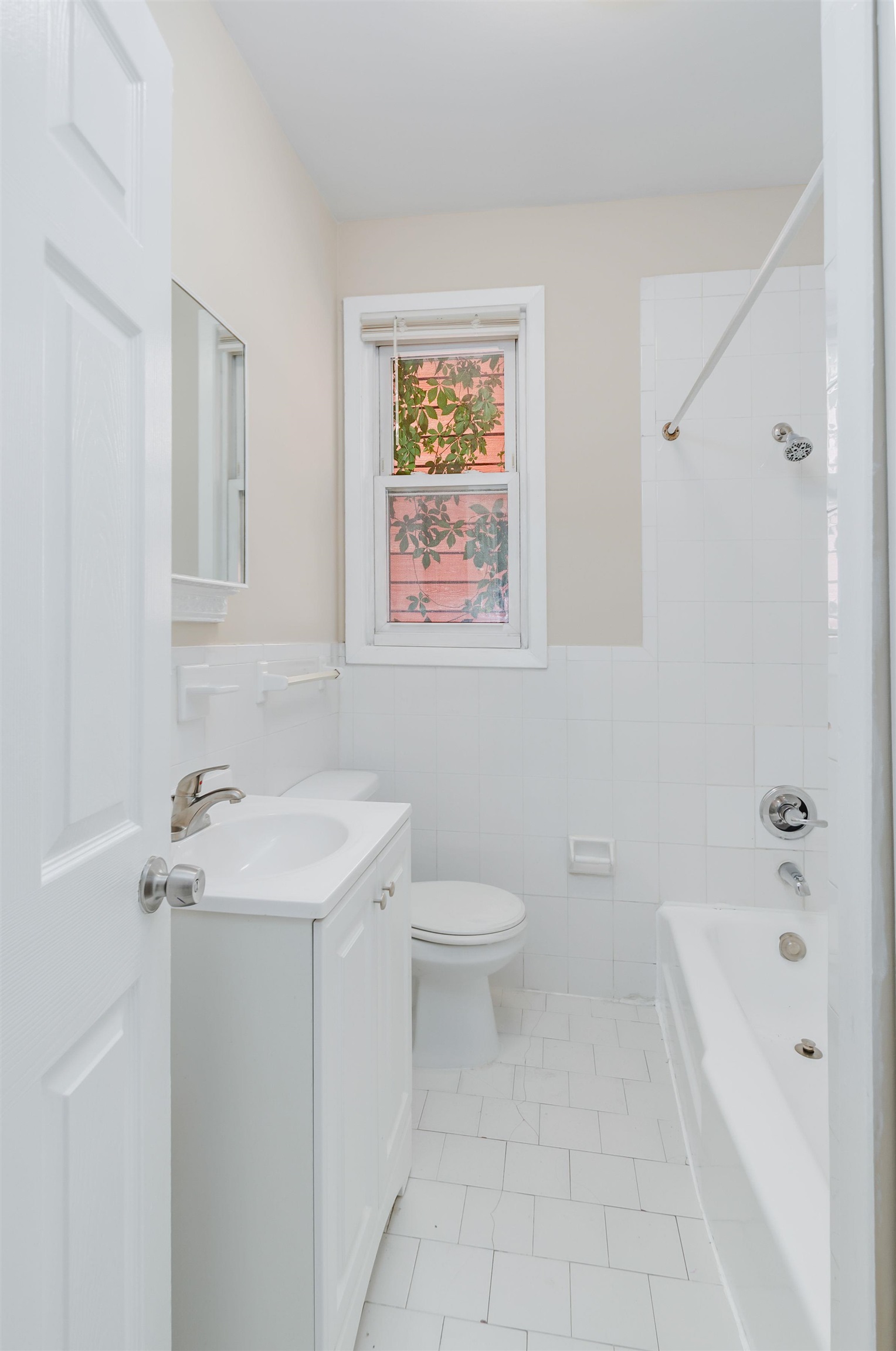 124 West 54th St 2 Property Photo 13