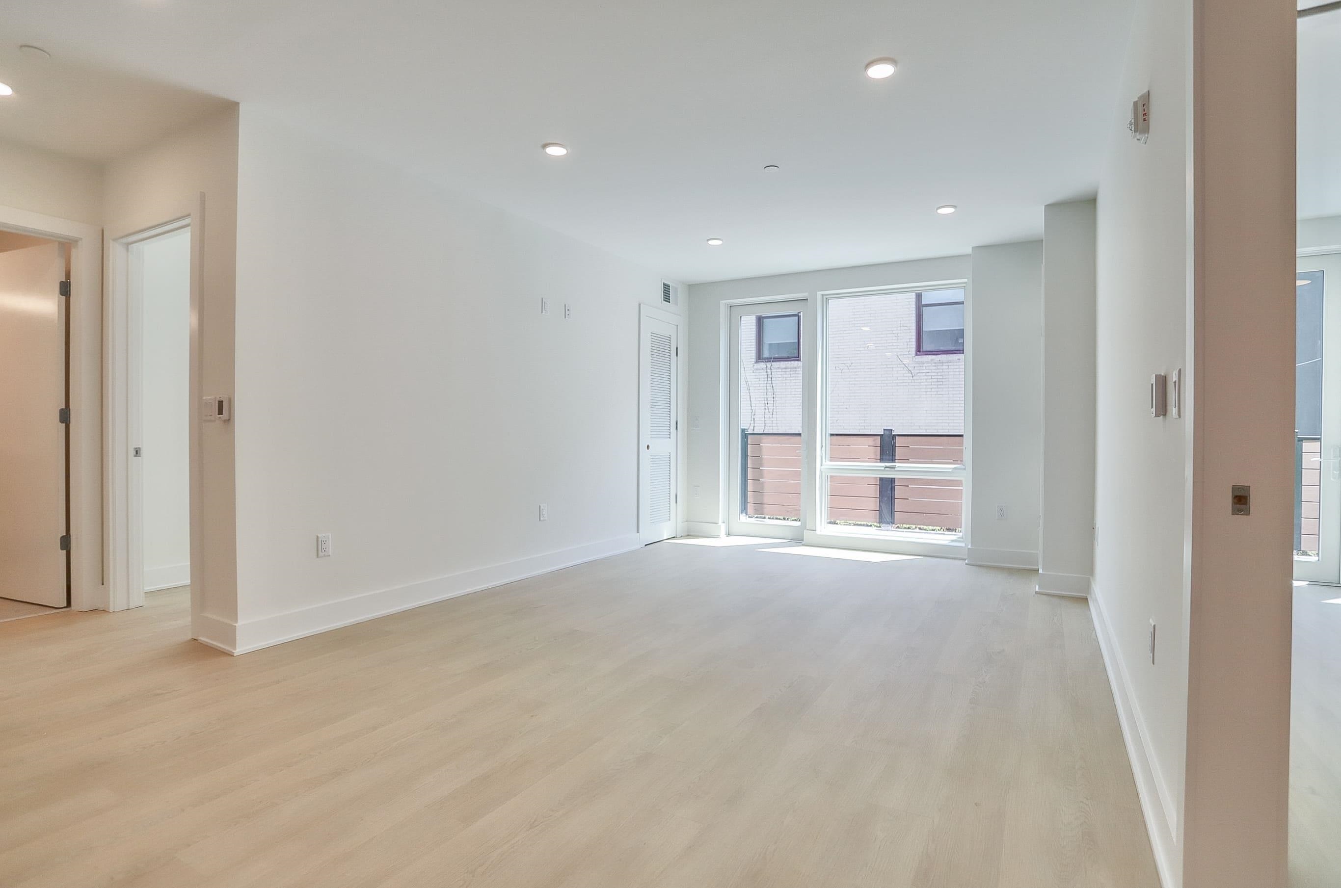 303 Madison St 206 Property Photo 9