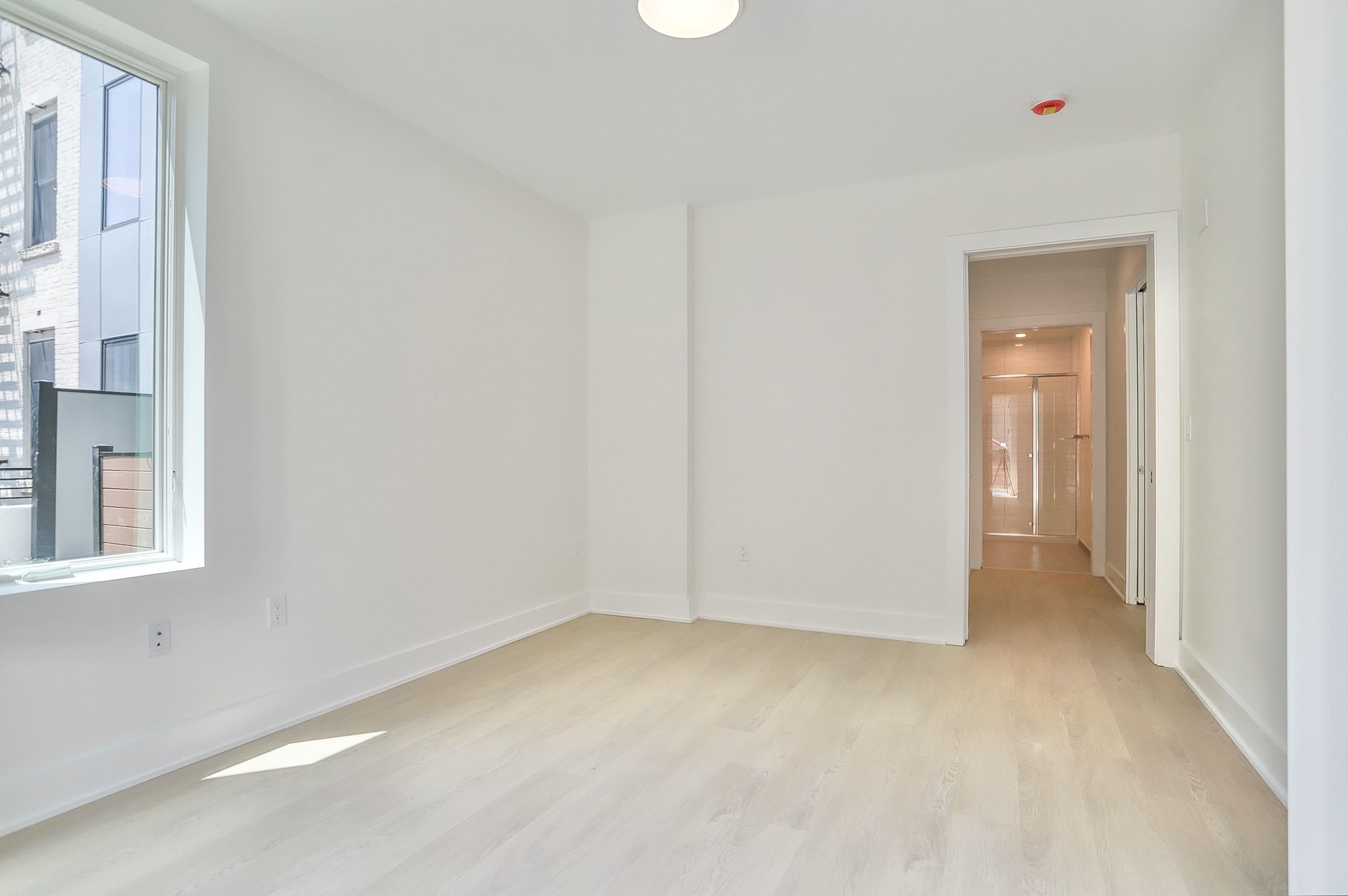 303 Madison St 206 Property Photo 16