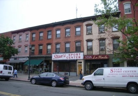 528 Washington St Property Photo 1