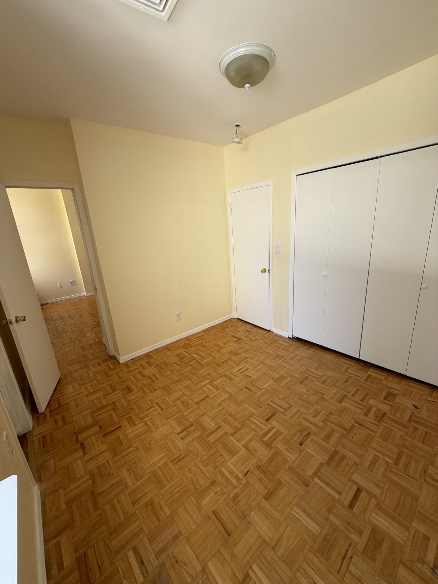 348 Grove St Property Photo 8