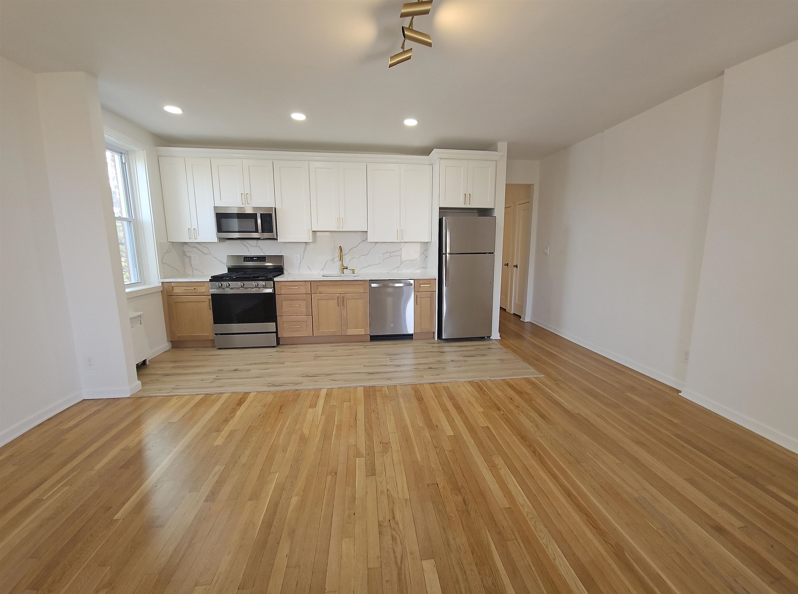 1700 KENNEDY BLVD 42 Property Photo 1