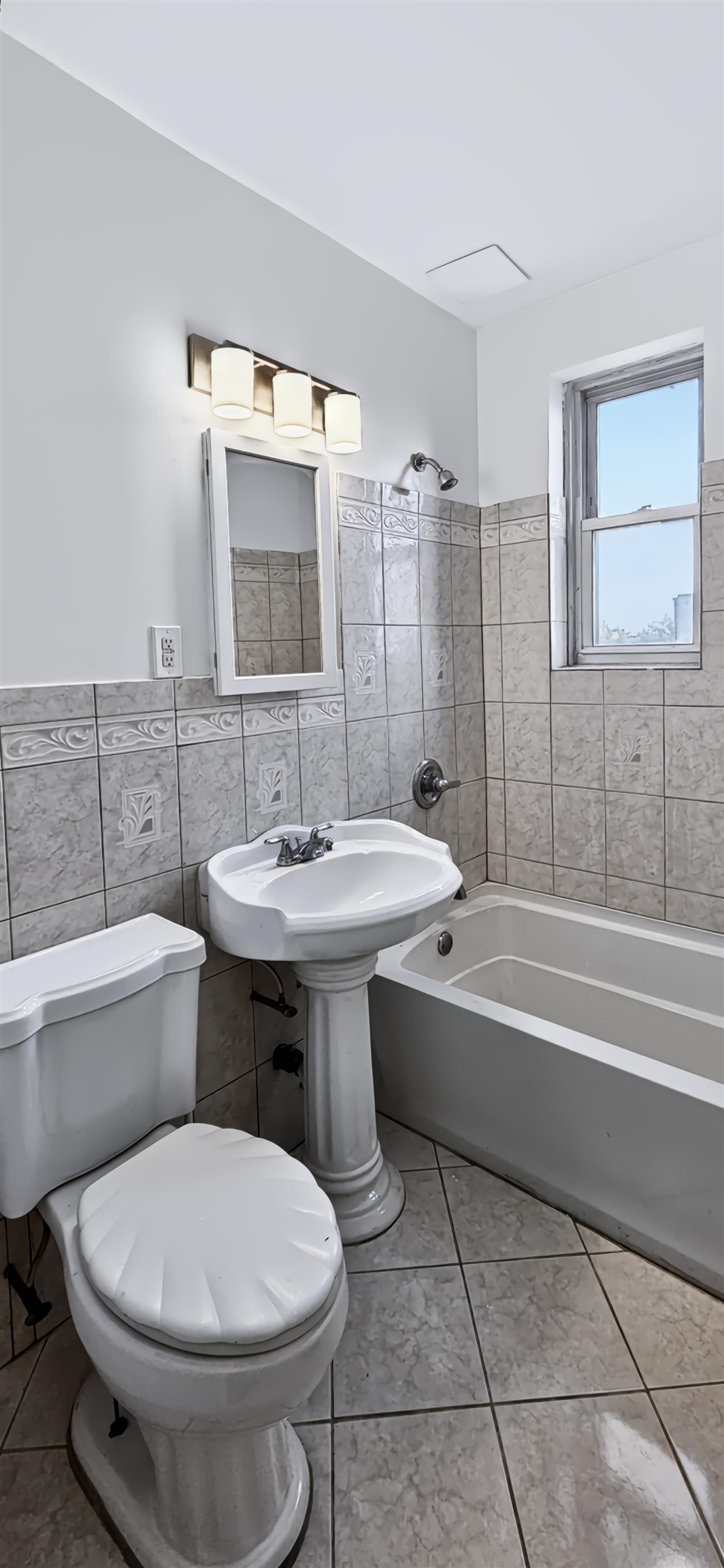 1700 Kennedy Blvd 42 Property Photo 15
