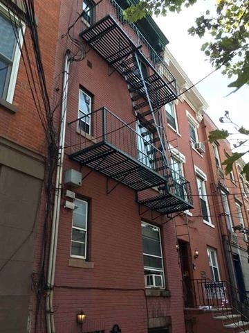 611 BLOOMFIELD ST Grdn Property Photo 1