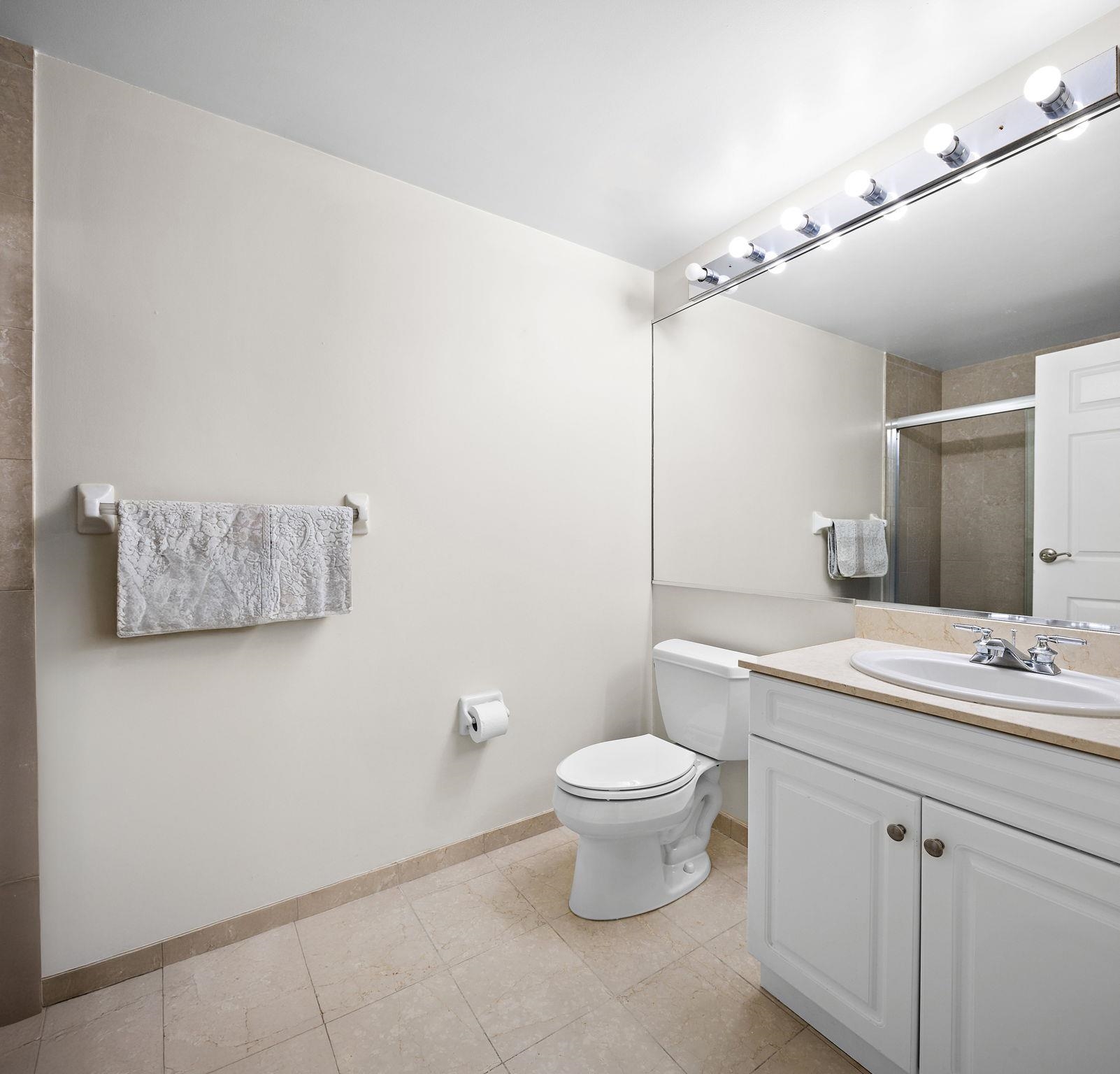2 Constitution Ct 413 Property Photo 15