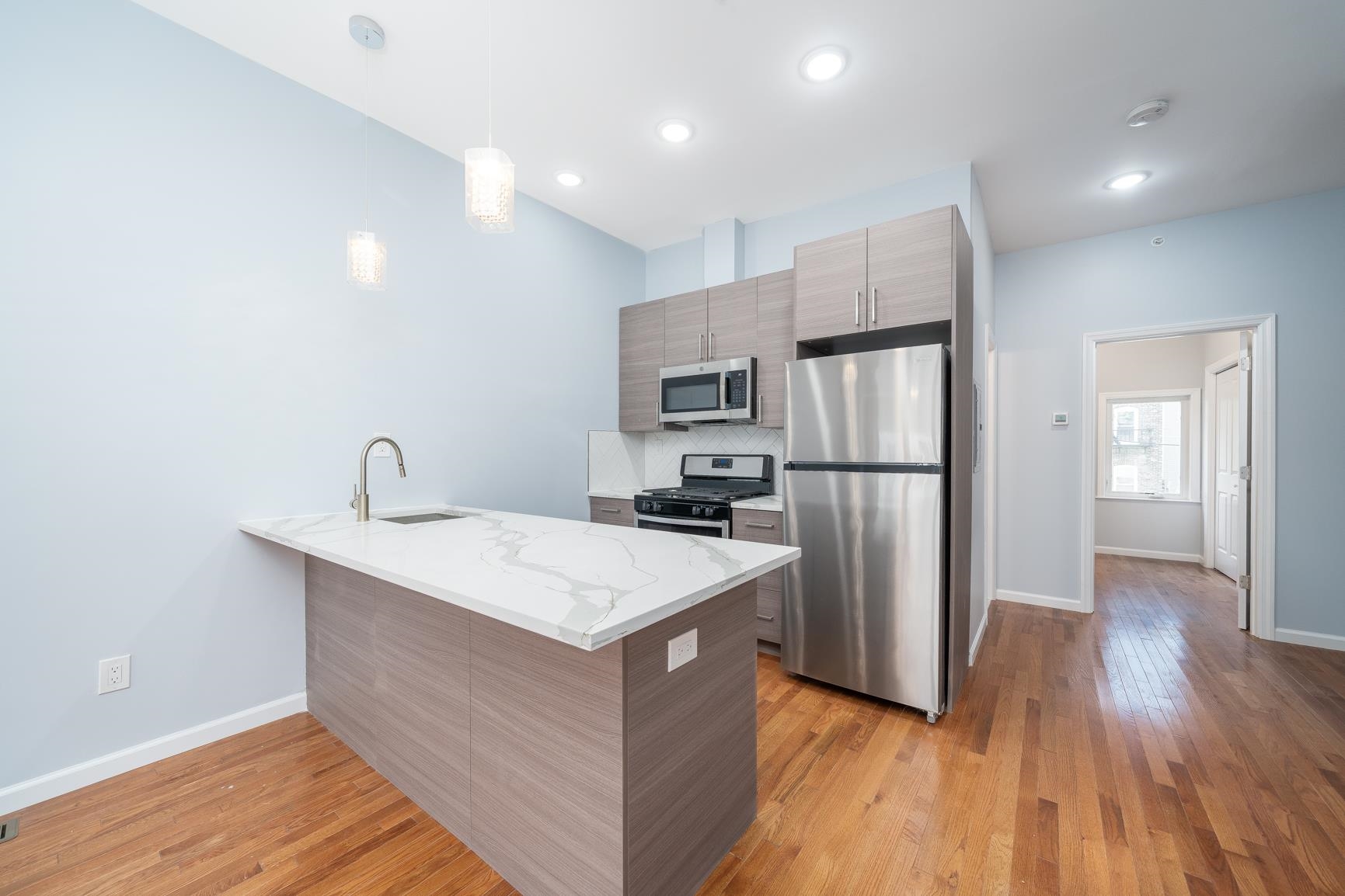49 JEWETT AVE 1 Property Photo 1
