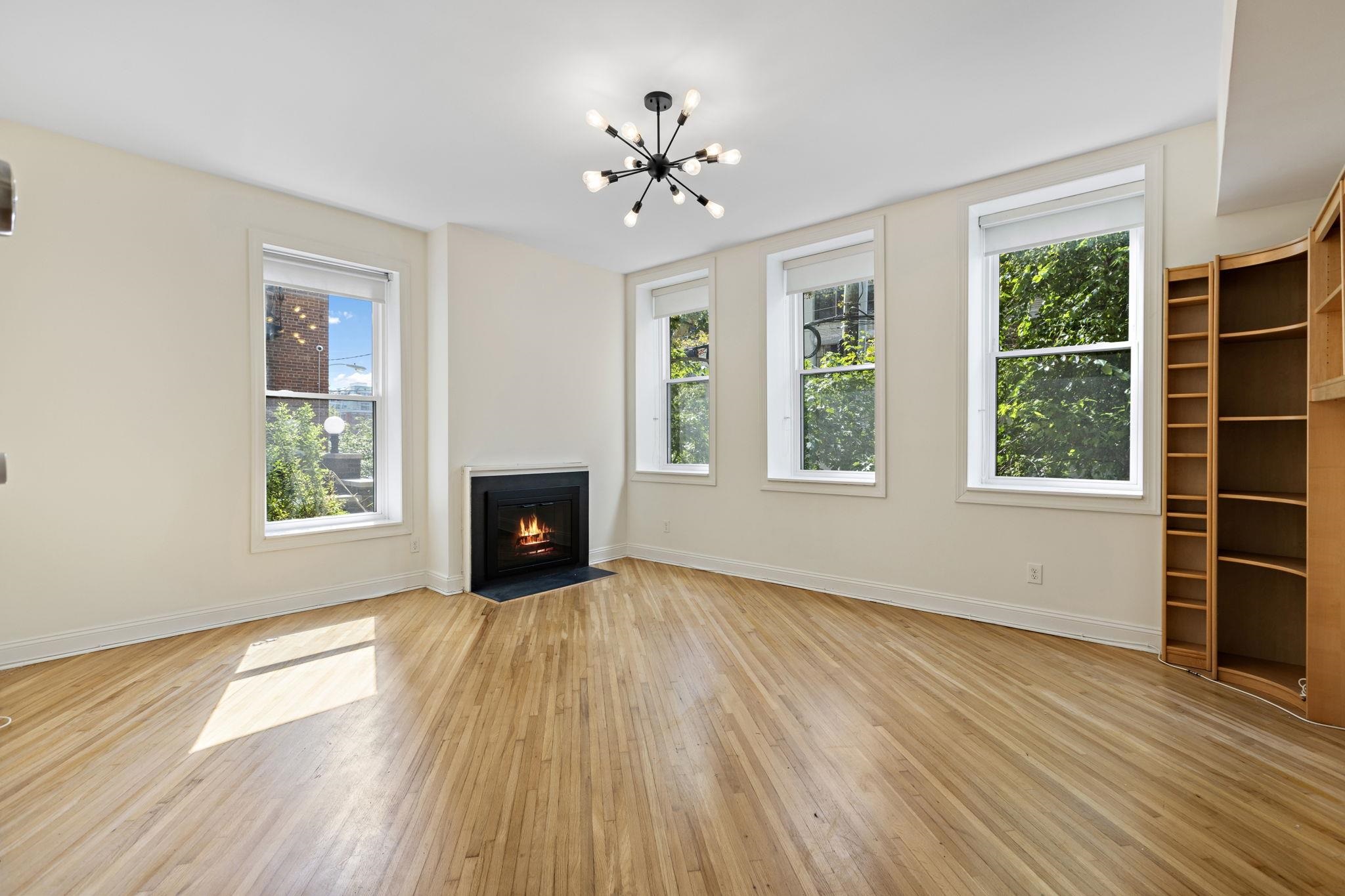 1021 GRAND ST 1A