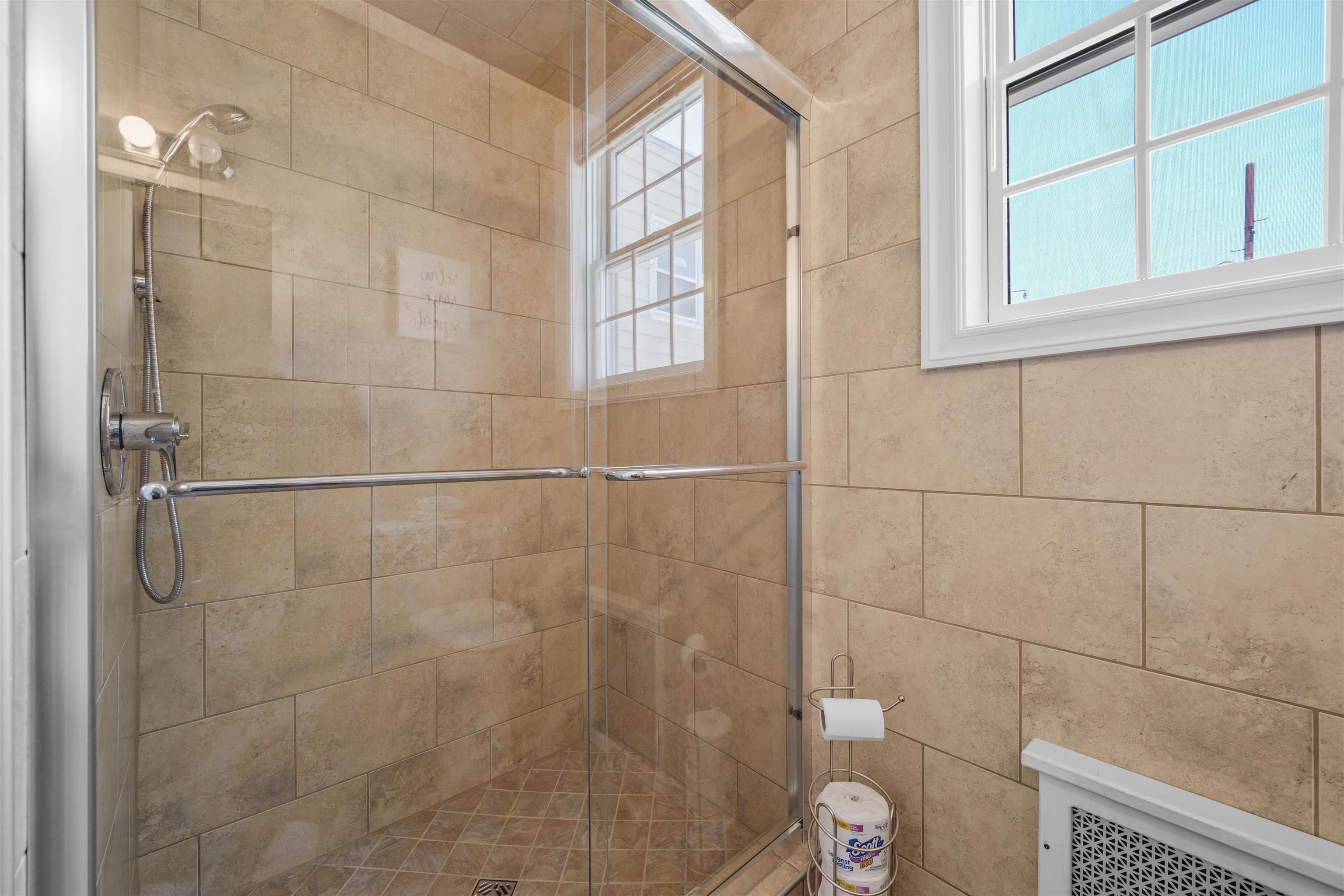 155 West 21st St 1 Property Photo 8