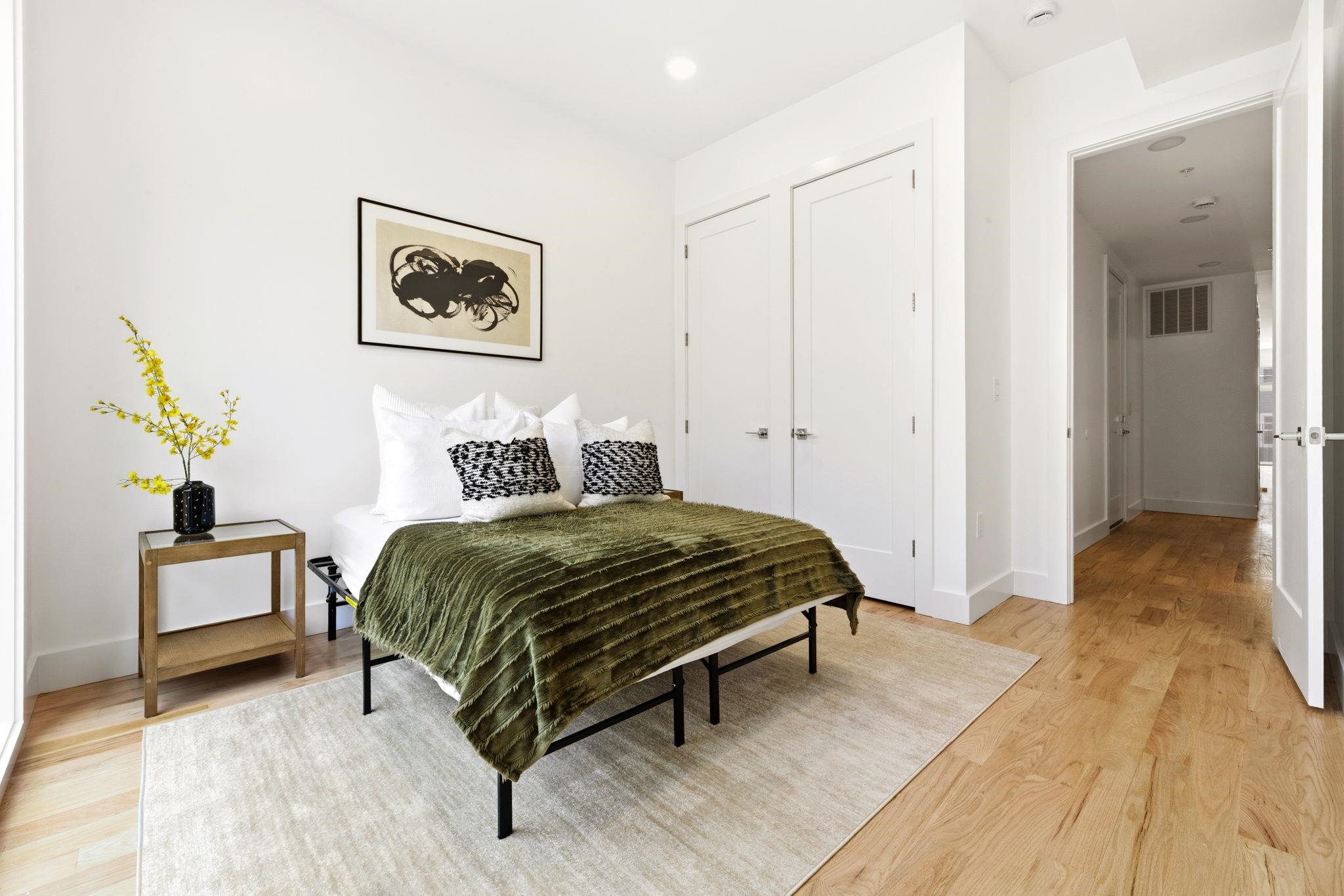 271 Webster Ave 2 Property Photo 8