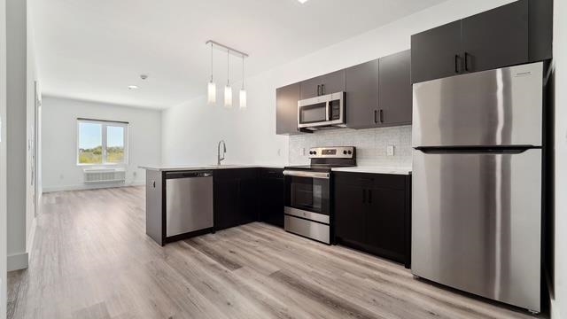 74-100 Washington Ave 529 Property Photo 5