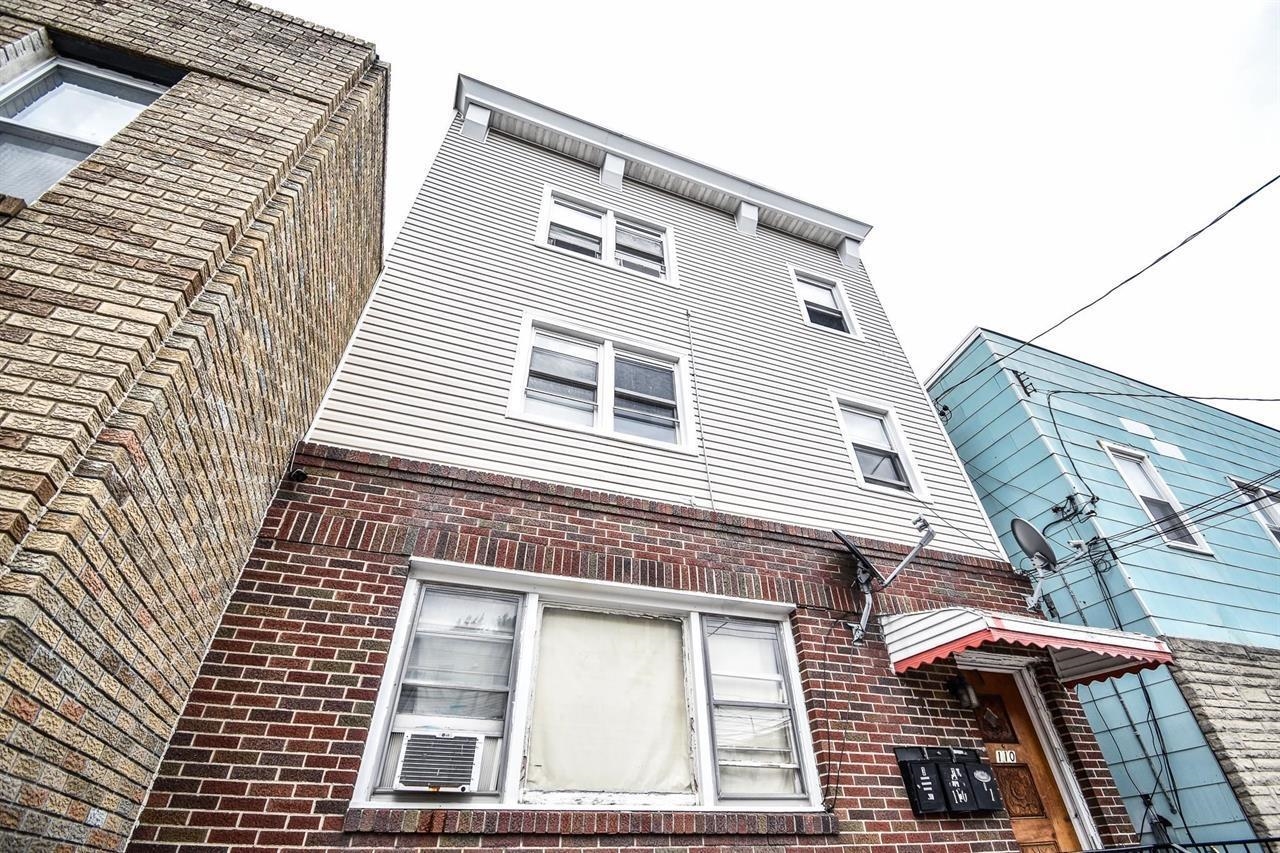 110 LAIDLAW AVE 3 Property Photo 1