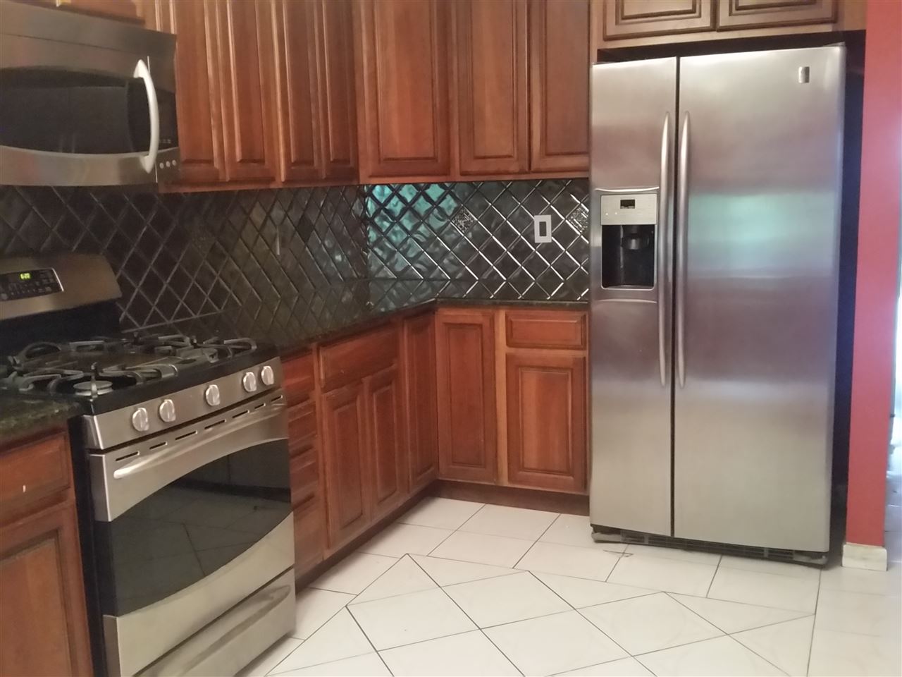 715 KENNEDY BLVD 1 Property Photo 1