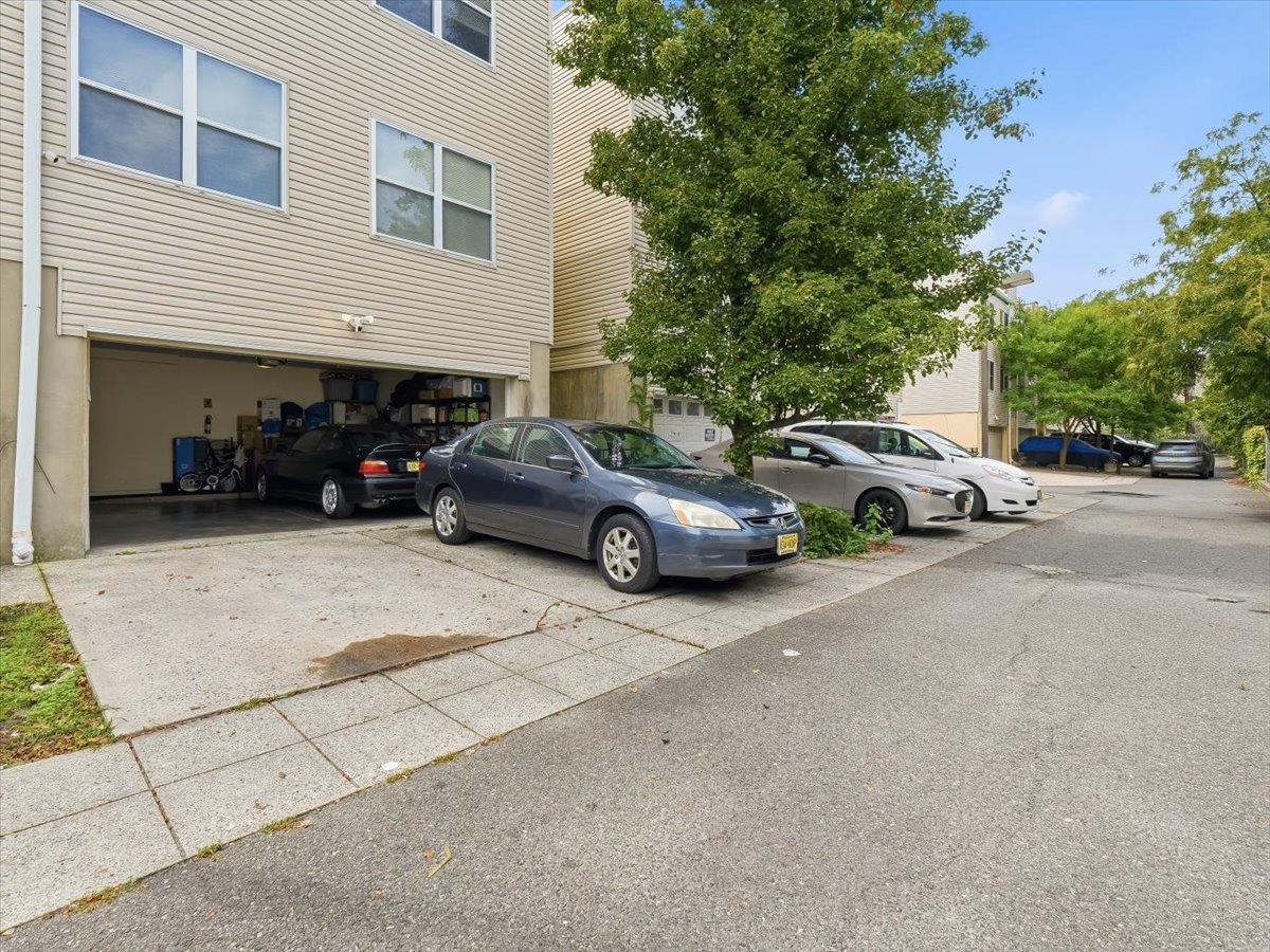 374 Sip Ave 1 Property Photo 18