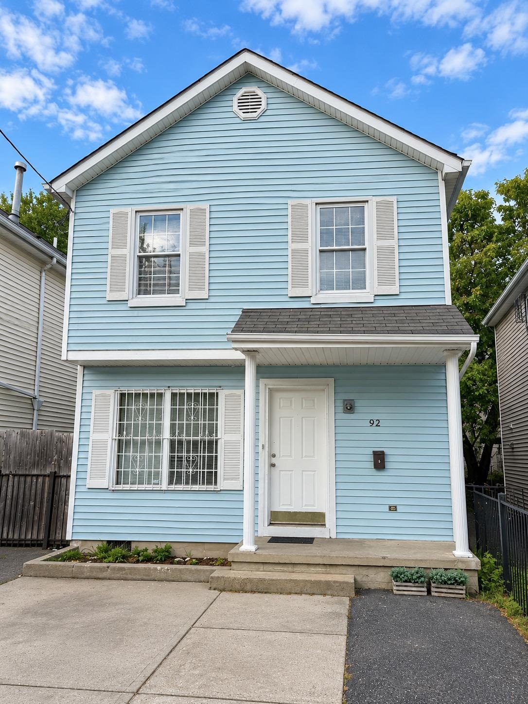 92 MYRTLE AVE Property Photo 1