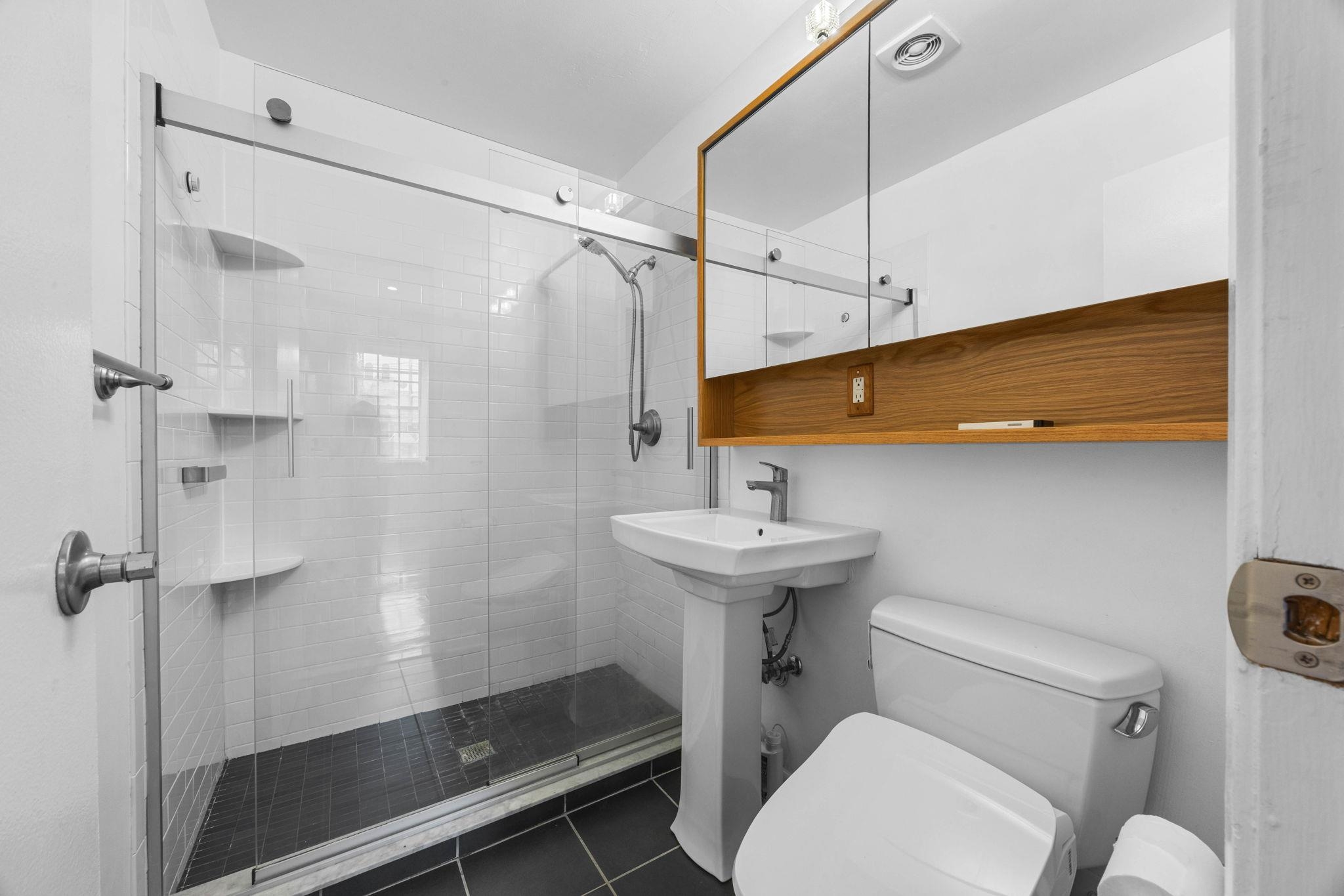357 Varick St 224b Property Photo 9