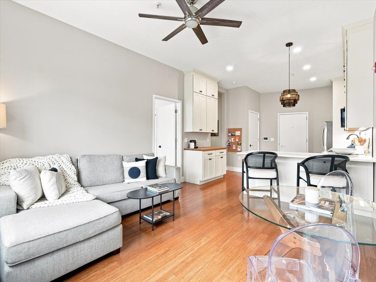 217 Newark Ave 514 Property Photo 6