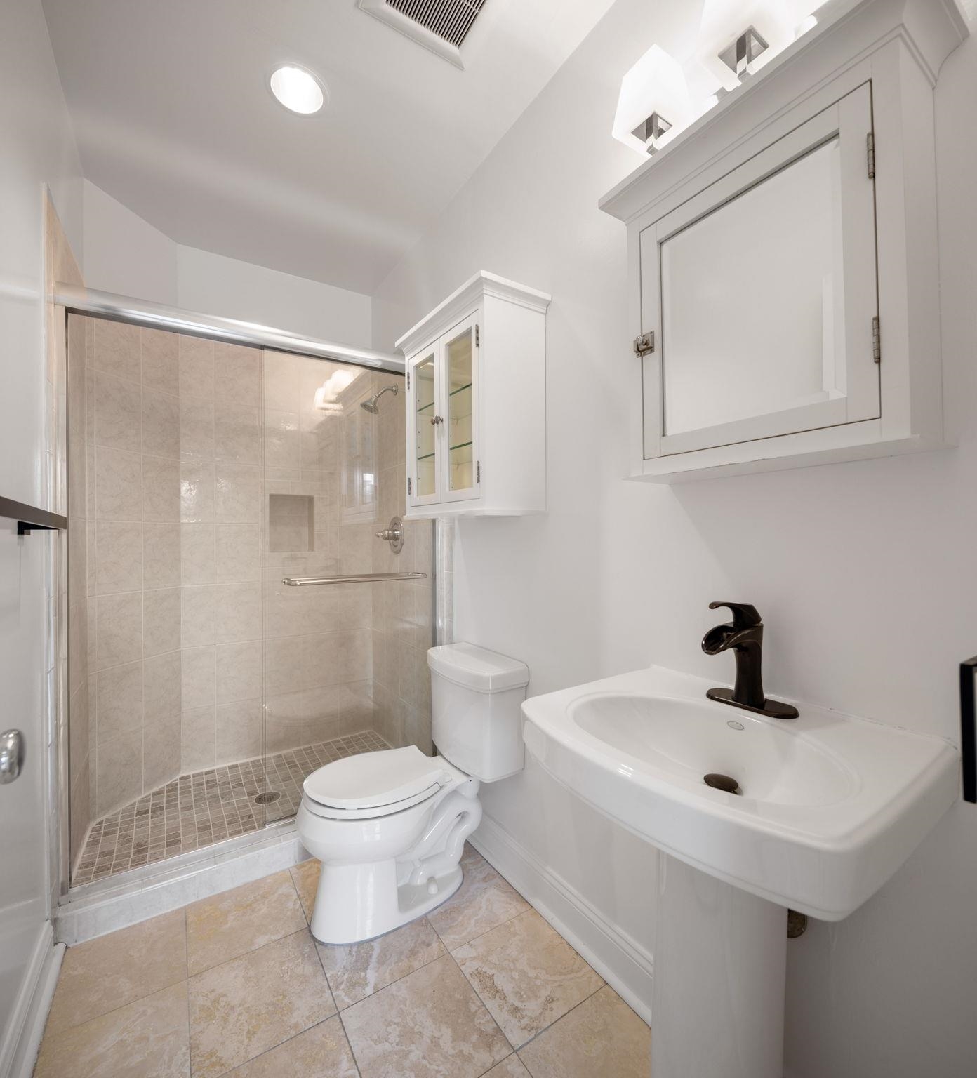 1115 Willow Ave 213 Property Photo 11