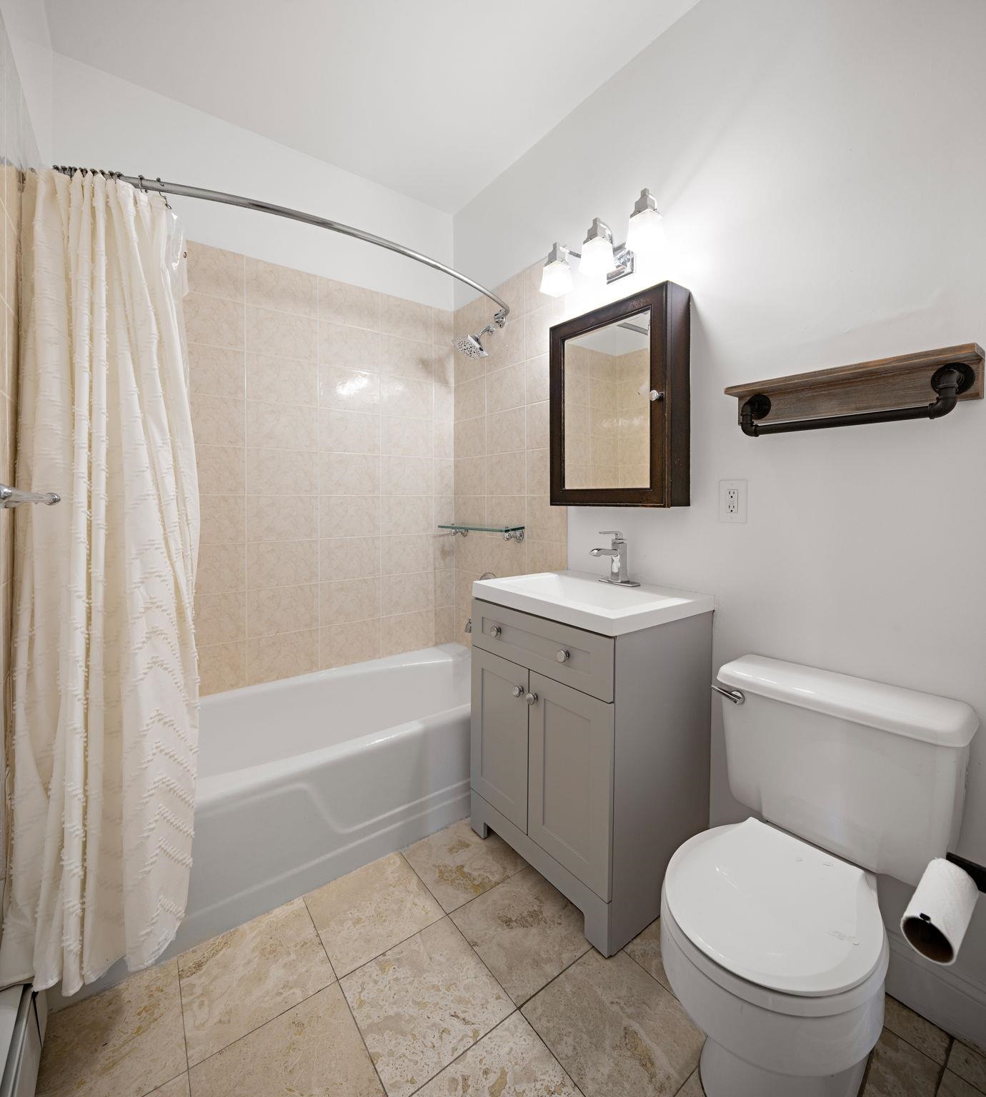 1115 Willow Ave 213 Property Photo 14