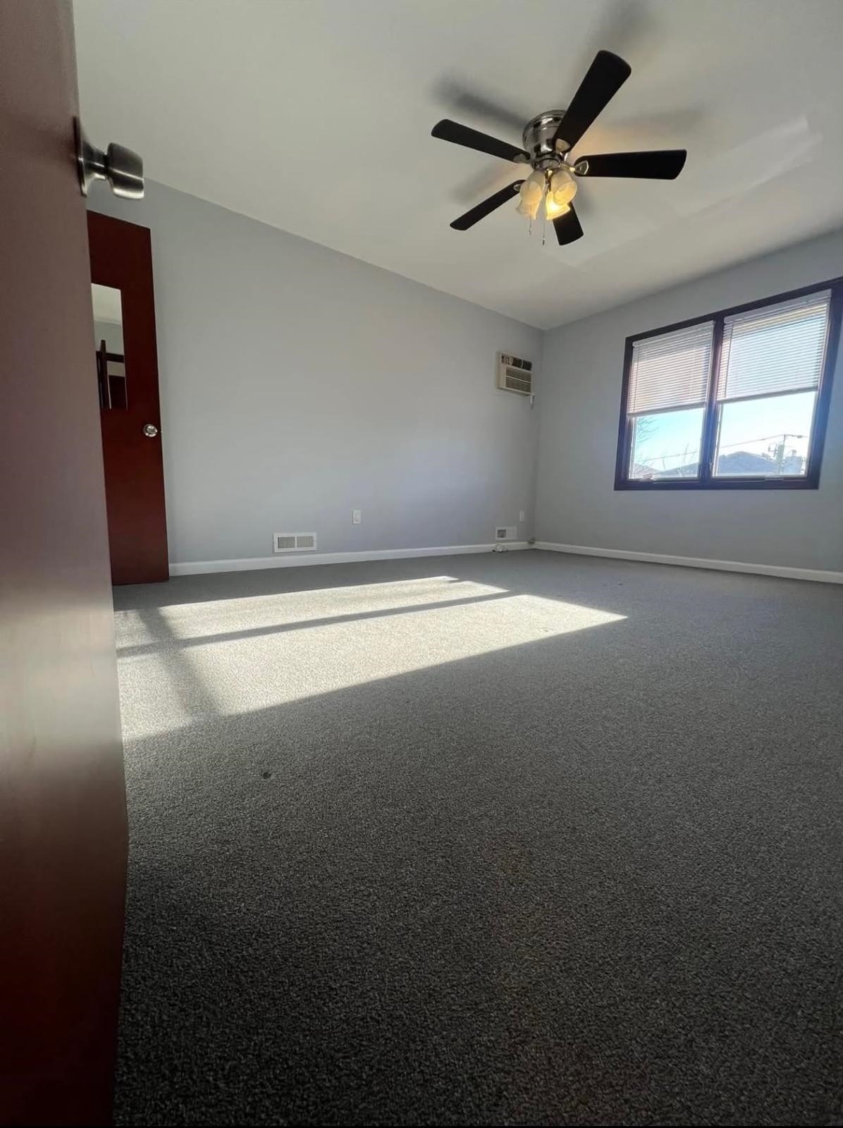 173 West 17th St 2 Property Photo 8