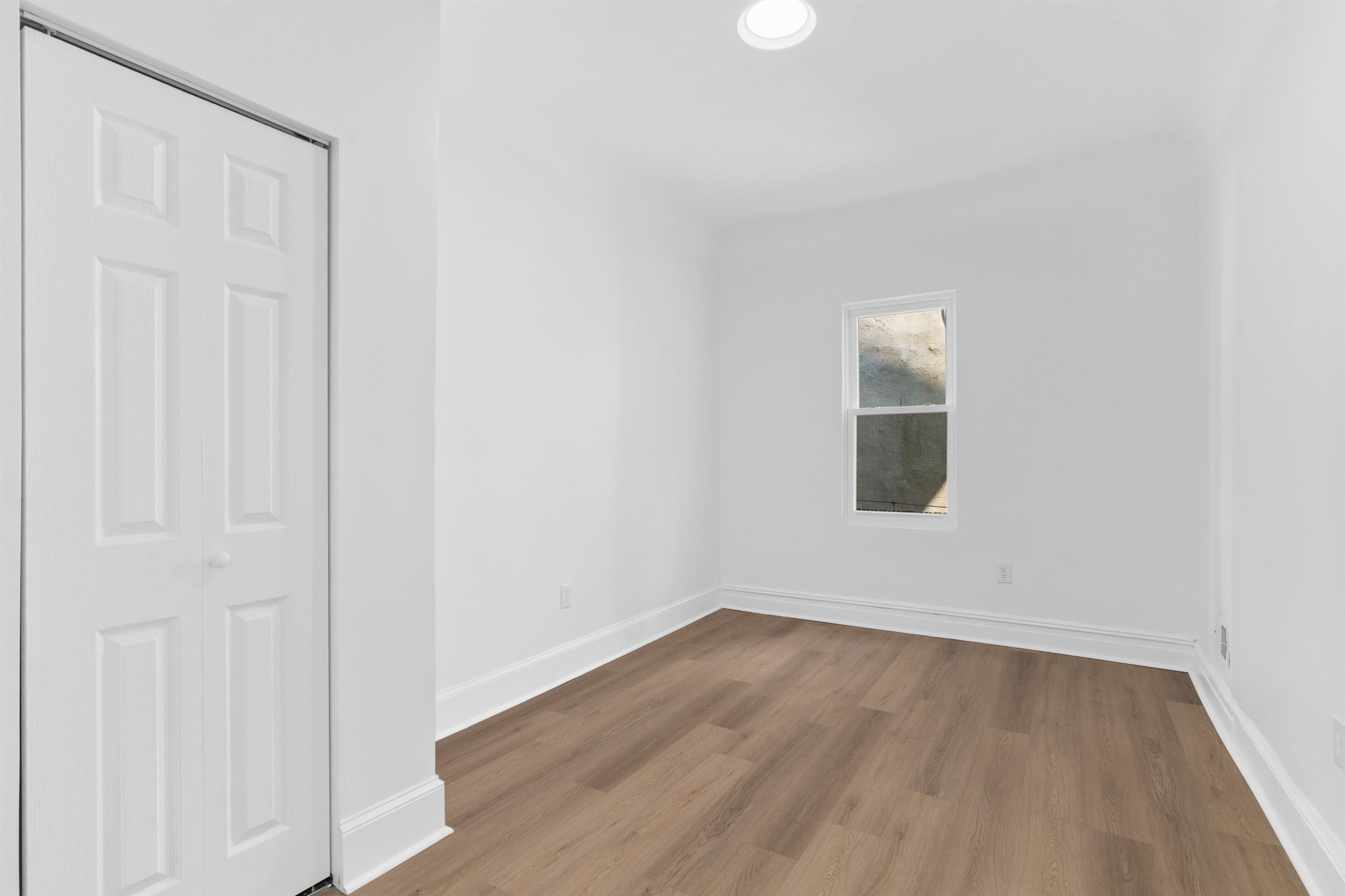 292 Forrest St Property Photo 18