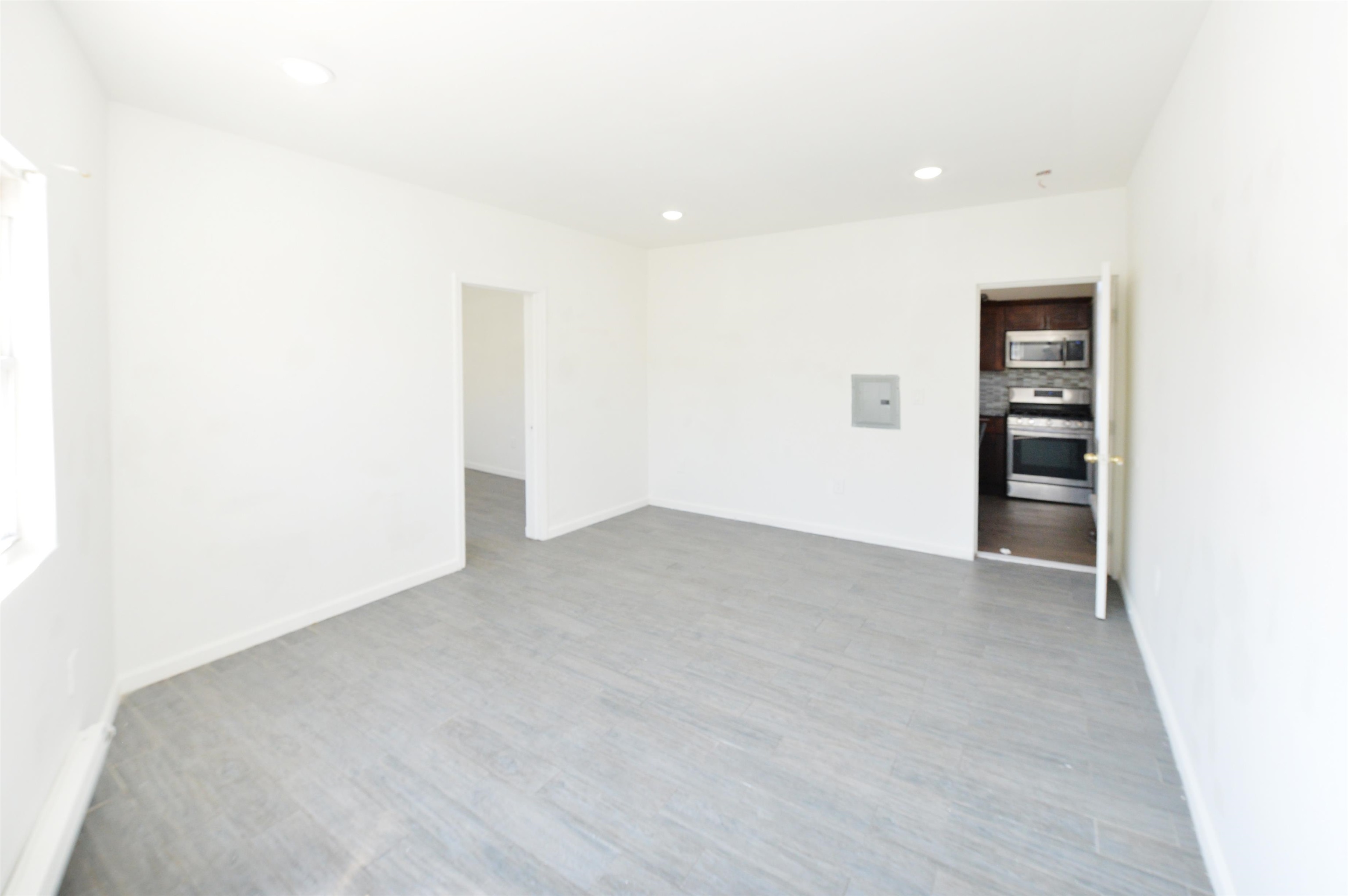 6245 Kennedy Blvd 2f Property Photo 8