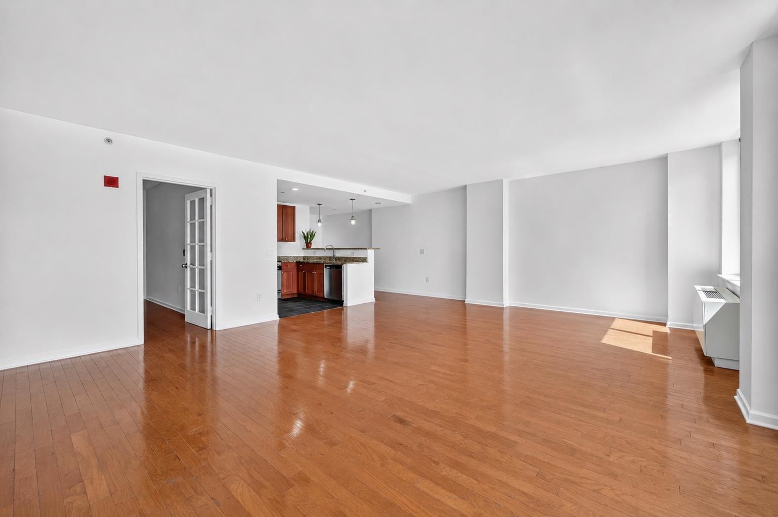 700 Grove St 2g Property Photo 7