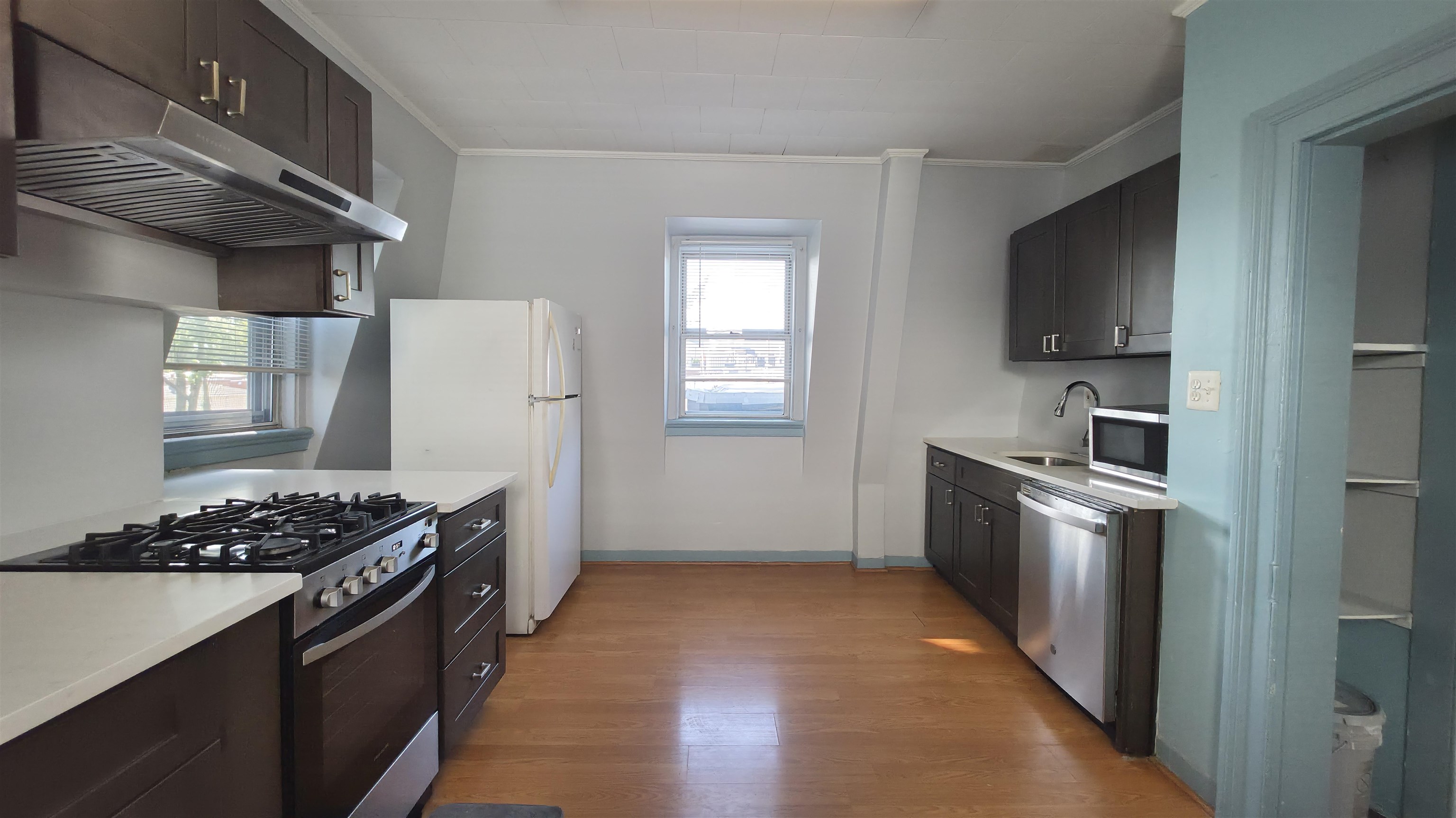 23 SHERMAN PL 3 Property Photo 1